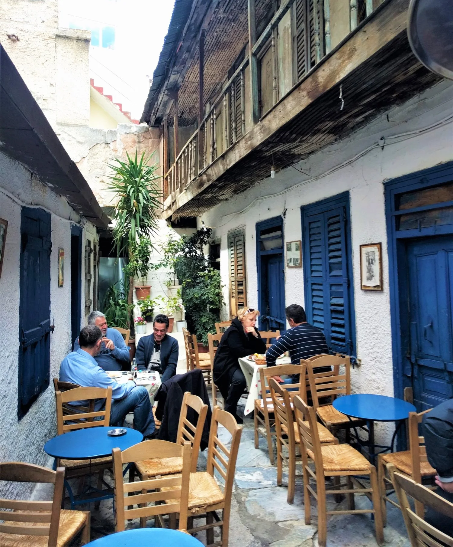 The island feeling in downtown Athens, in locals' favorite Avli restaurant. Source: Truevoyagers