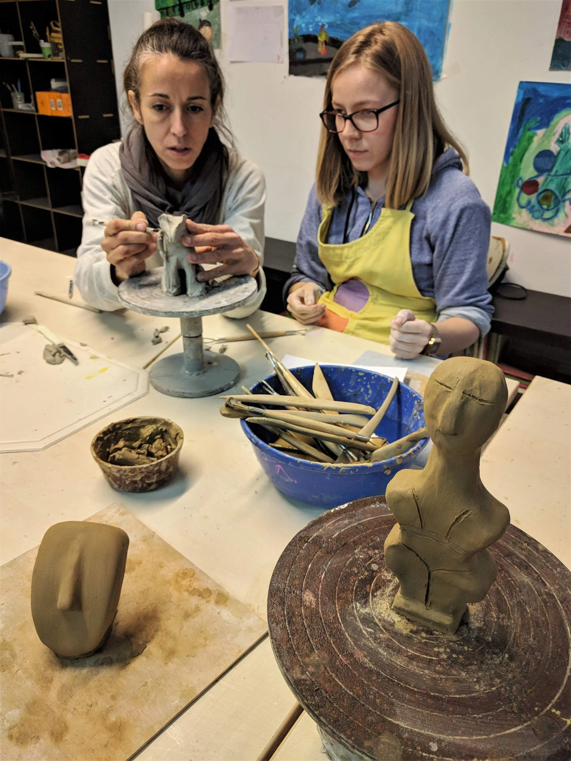 Create your own Cycladic figurines