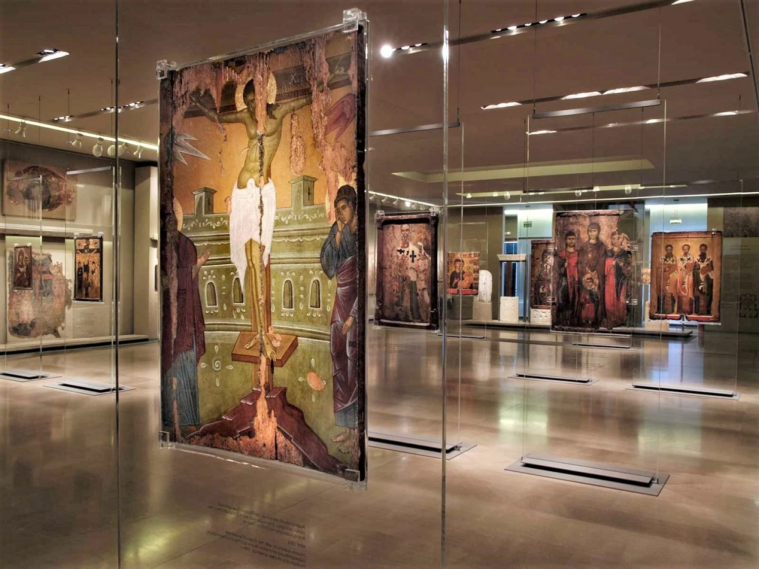 More than than 25,000 exhibits, including rare pictures, sculptures, mosaics, frescoes and copies of artifacts dating from the 3rd century AD to the late medieval period and post-Byzantine times can be found in the Byzantine and Christian Museum of Athens.