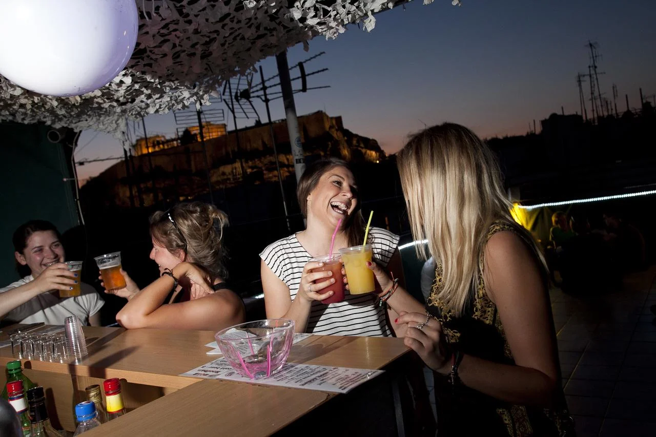 Athens Backpackers Hostel: Find the best price in the ideal location, make new friends and exchange thoughts with like-minded people.