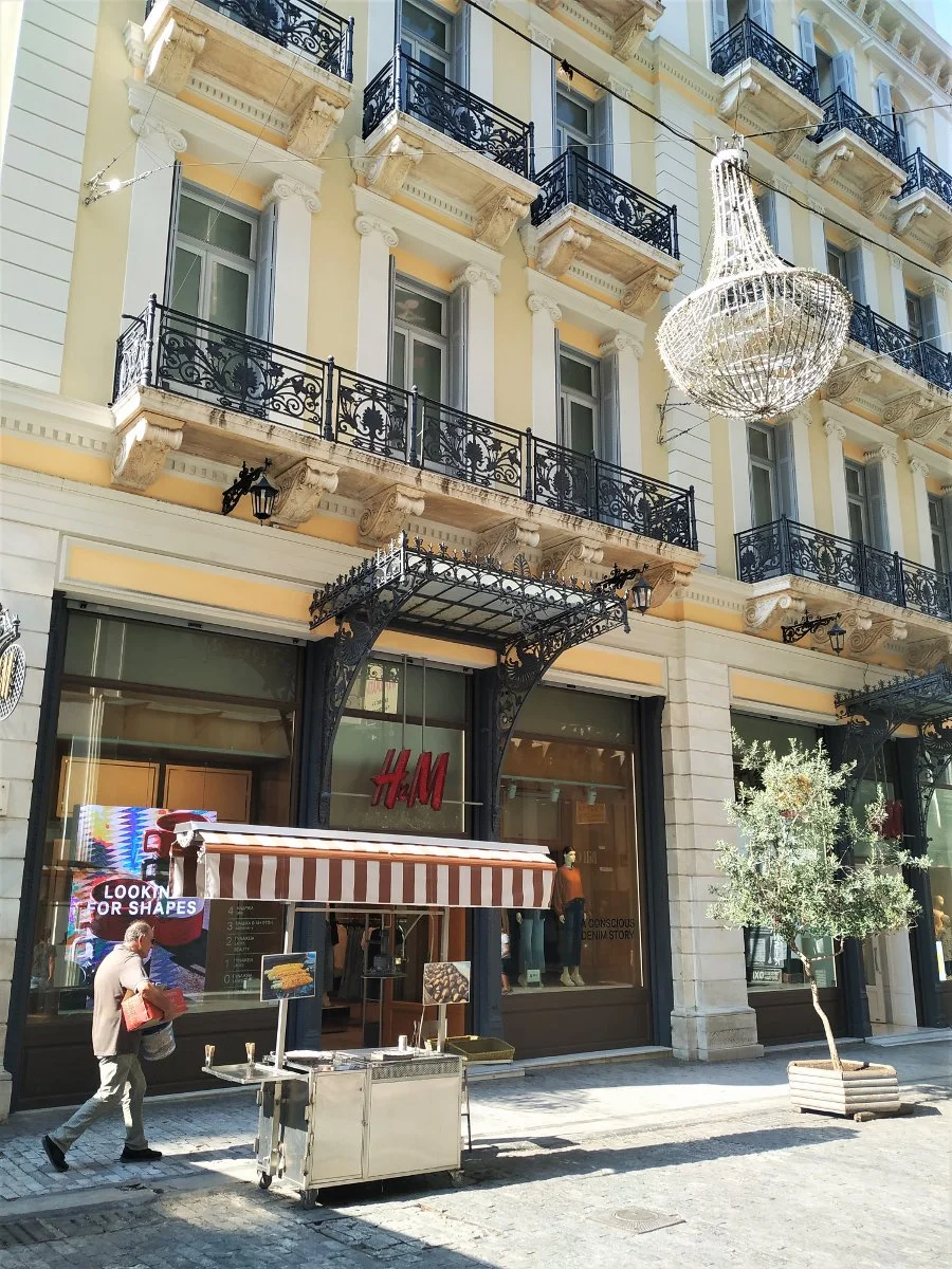 Ermou street is the main shopping venue of the center of Athens, where lots of international brands are represented.