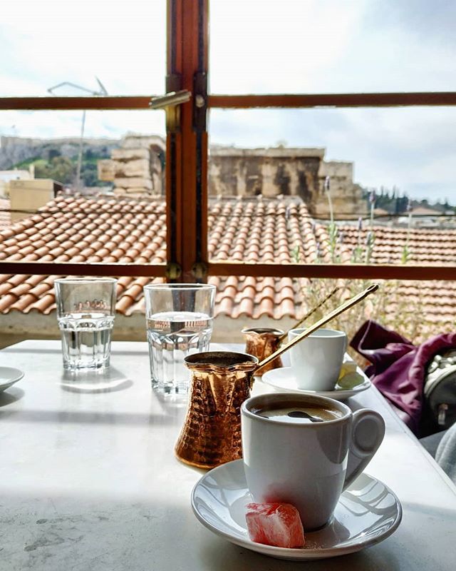 Did you have your morning coffee? We did and we enjoyed it the Greek way 😊☕
#trueathens #coffeetime #morningview #foodtour #Athenstours