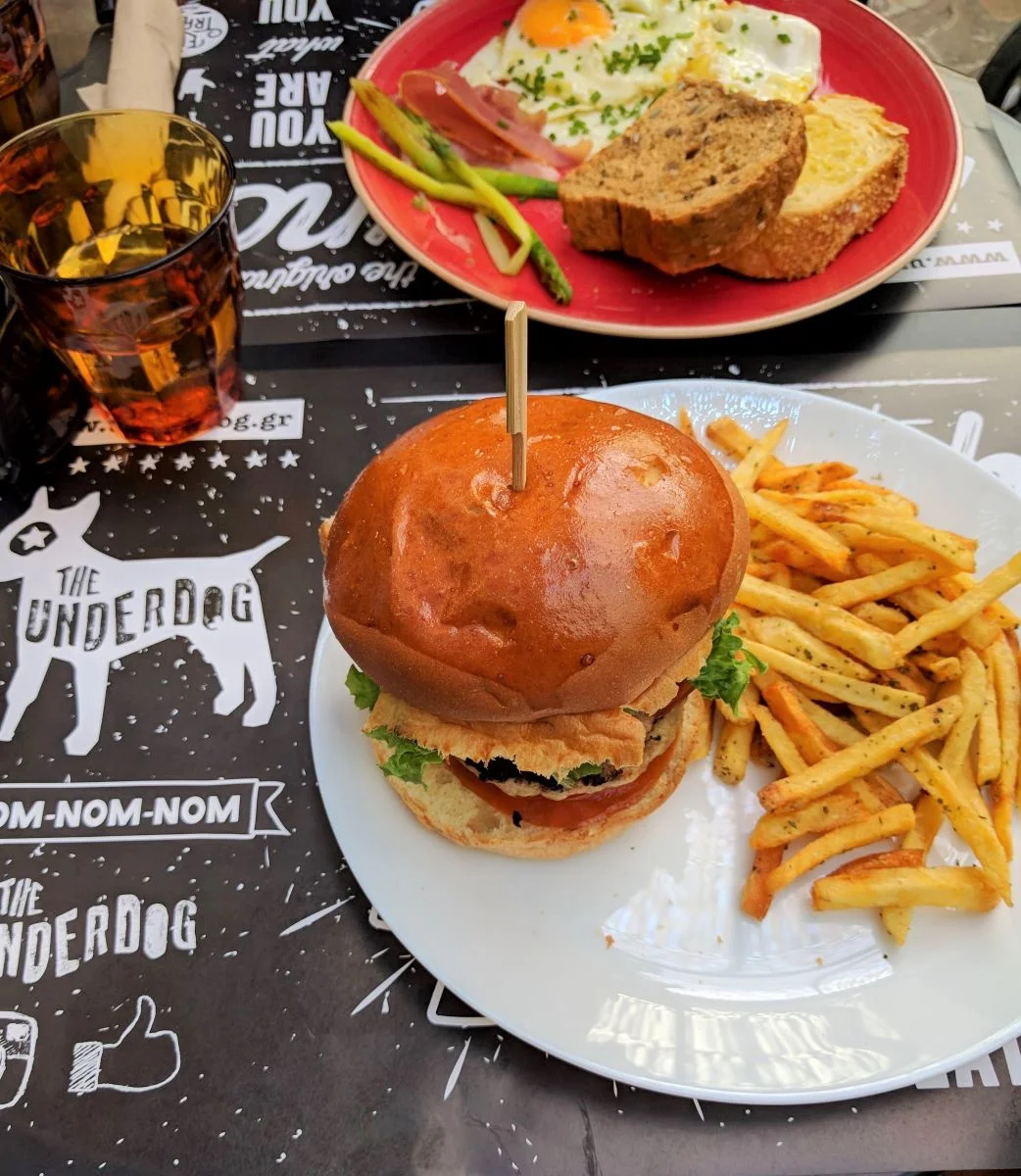 Burgers are always a must during brunch time, especially in Underdog ’s courtyard.