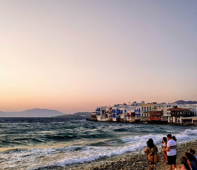 #Mykonos was just one of the #Greekislands we visited this summer. Little Venice is one of the most #instagrammable spots of the island for a not-to-miss #sunsetview. Where have you spent or currently spending your vacations? 🌅 Let us know with a co