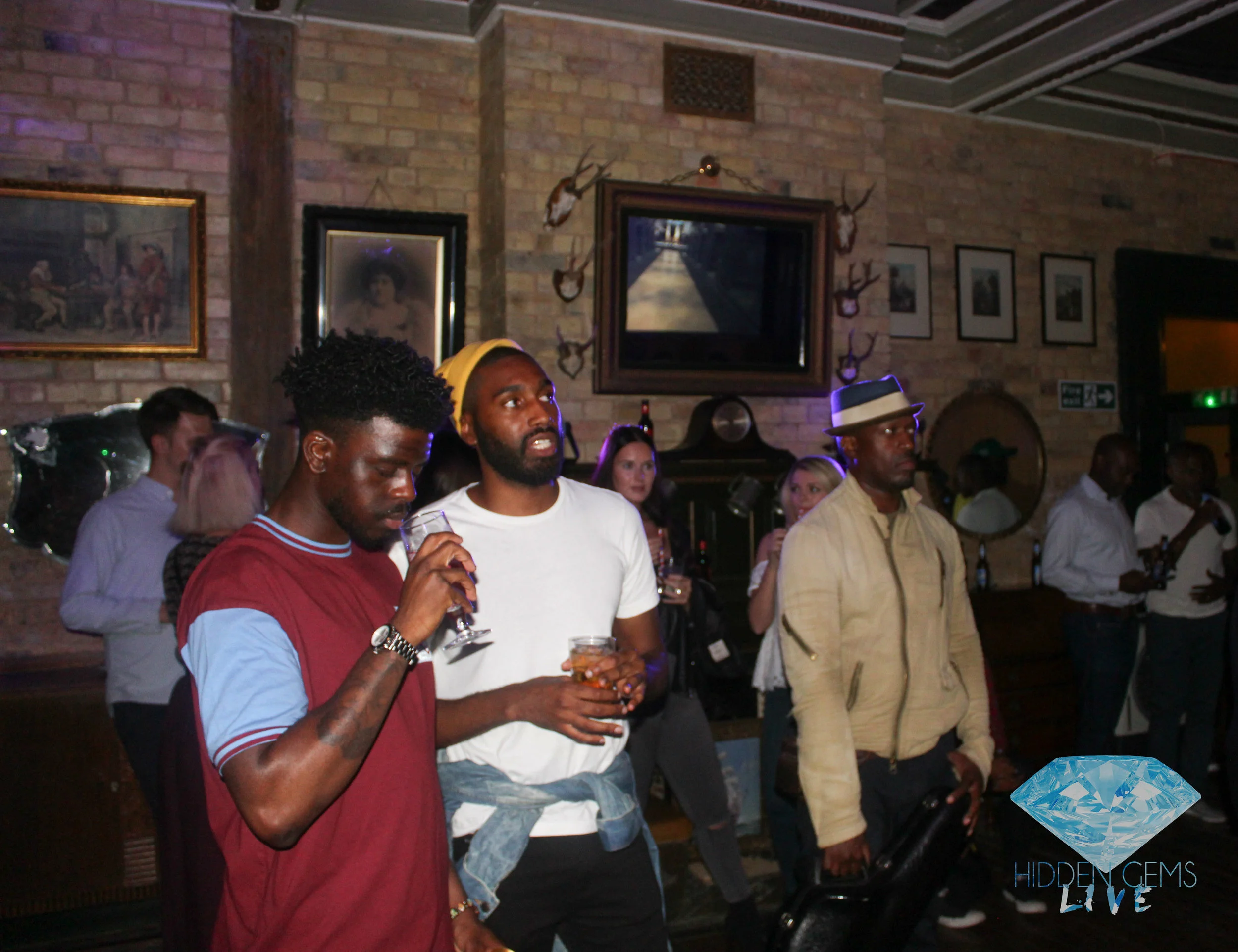 Crowd 3.jpg