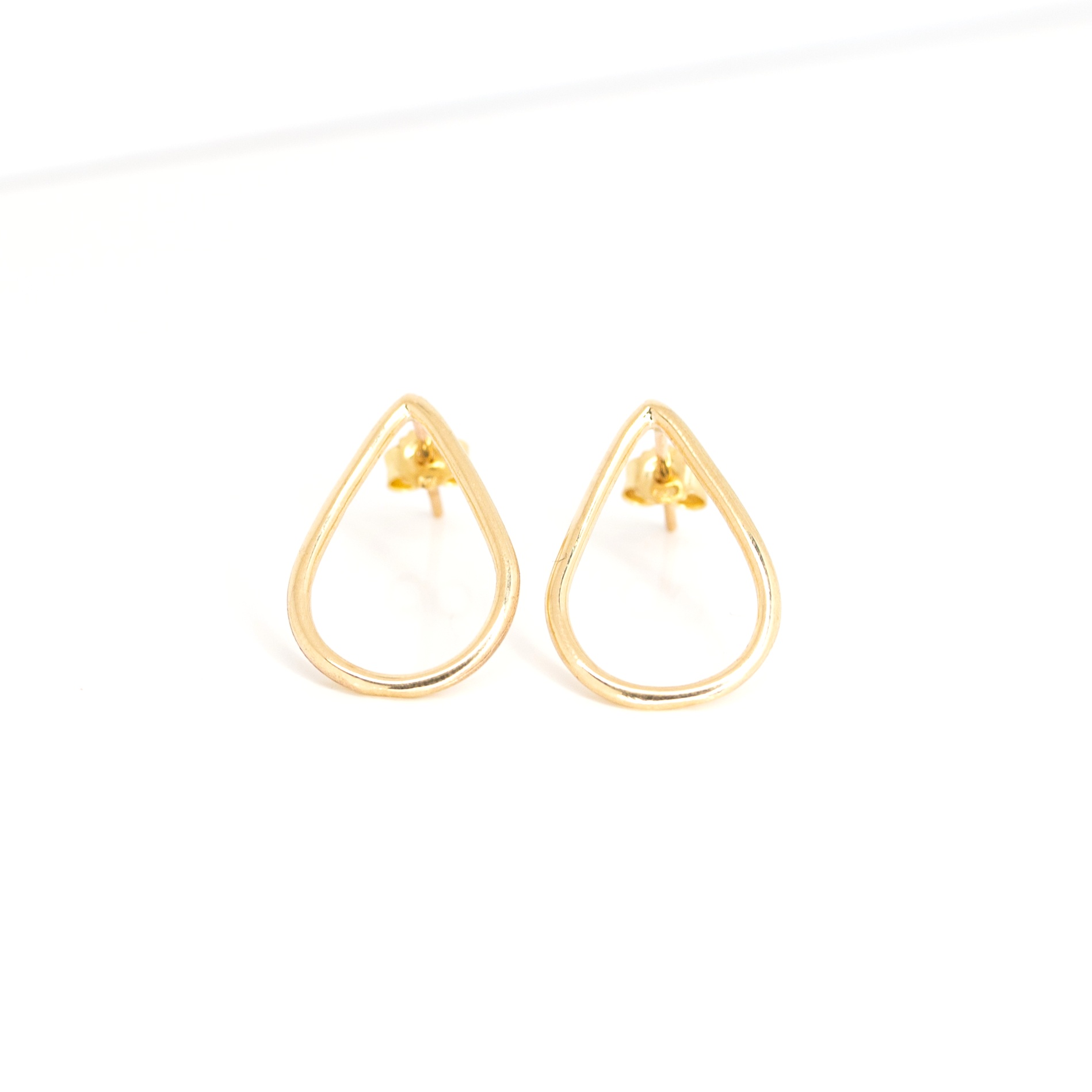9ct Gold Teardrop earrings
