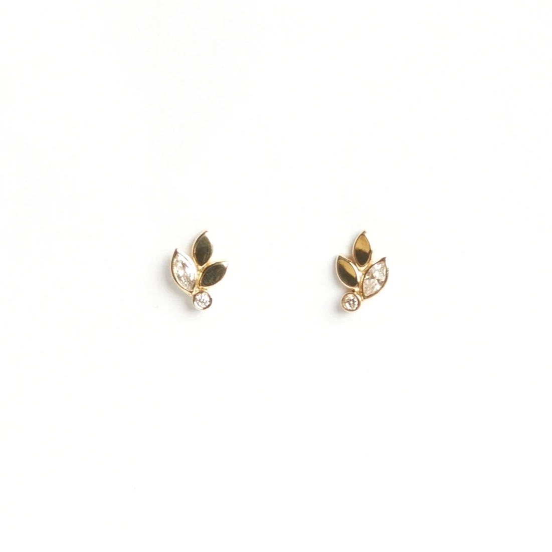 9ct Gold Cubic Zirconia Leaf Earrings