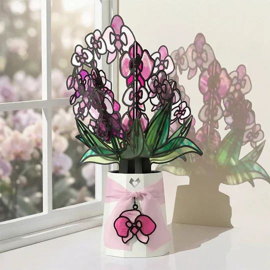 CP11982_OrchidGleamSuncatcherBouquet_Lifestyle.webp
