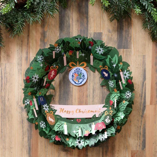 CP4171HarryPotterHappyChristmasWreath.webp