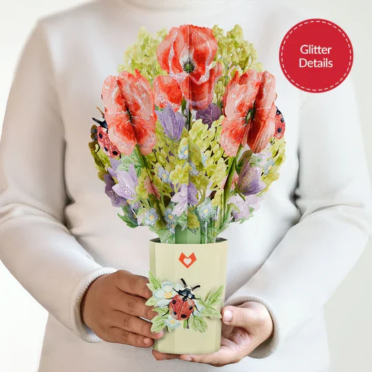 CP12673_LovelyLadyGlitterBouquet_Handmodel.webp