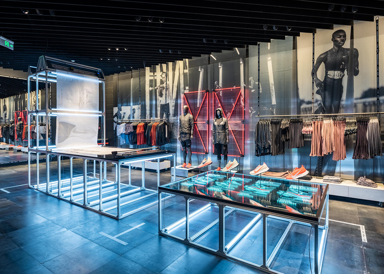 Nike Rise - Retail TouchPoints