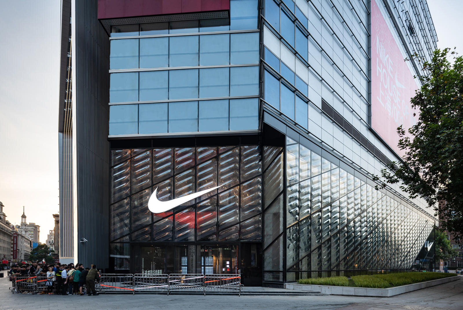 visitante Validación pasaporte Nike | Rise Stores — Whereabout Studio
