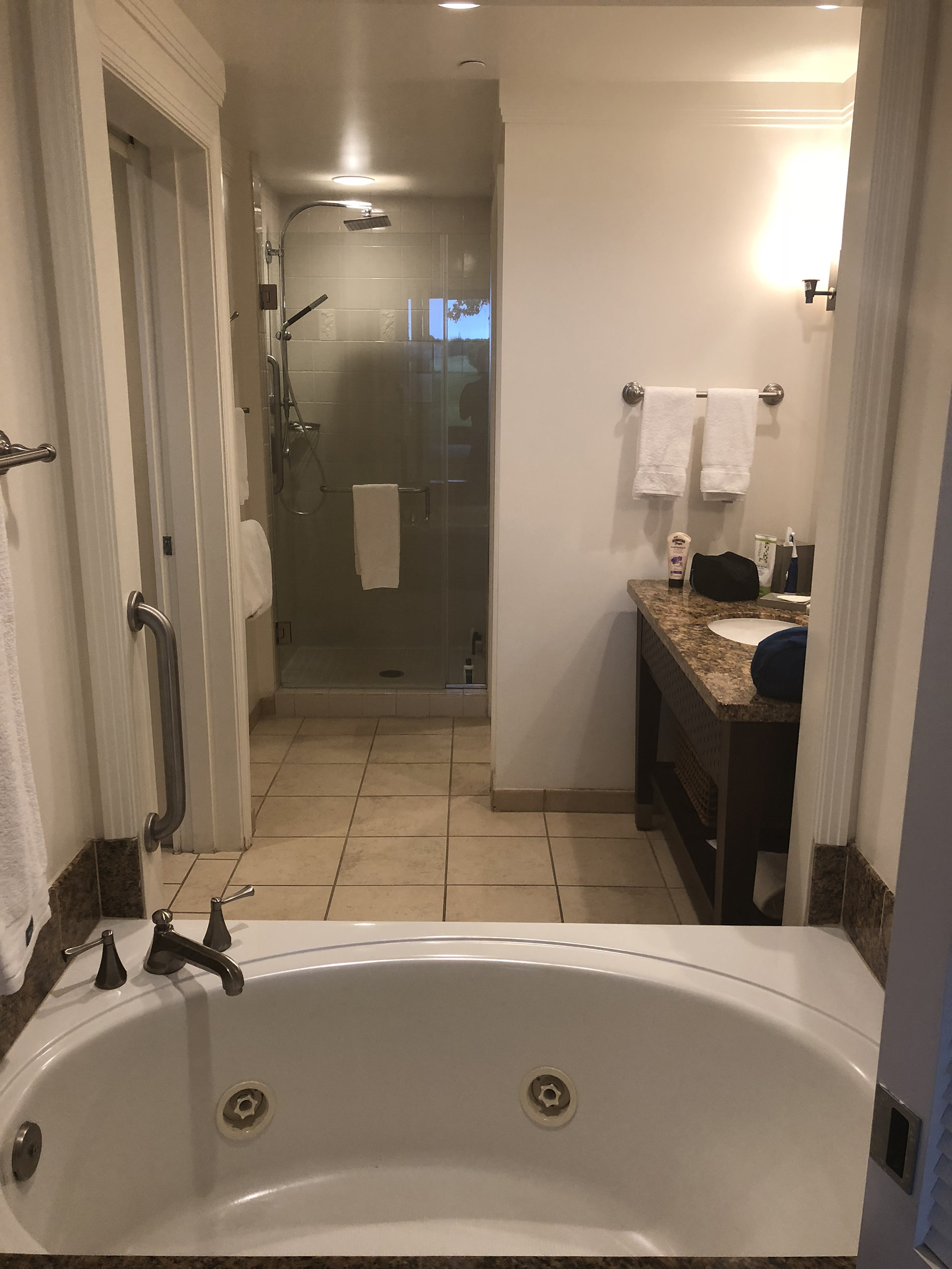 Room_1905.jpg