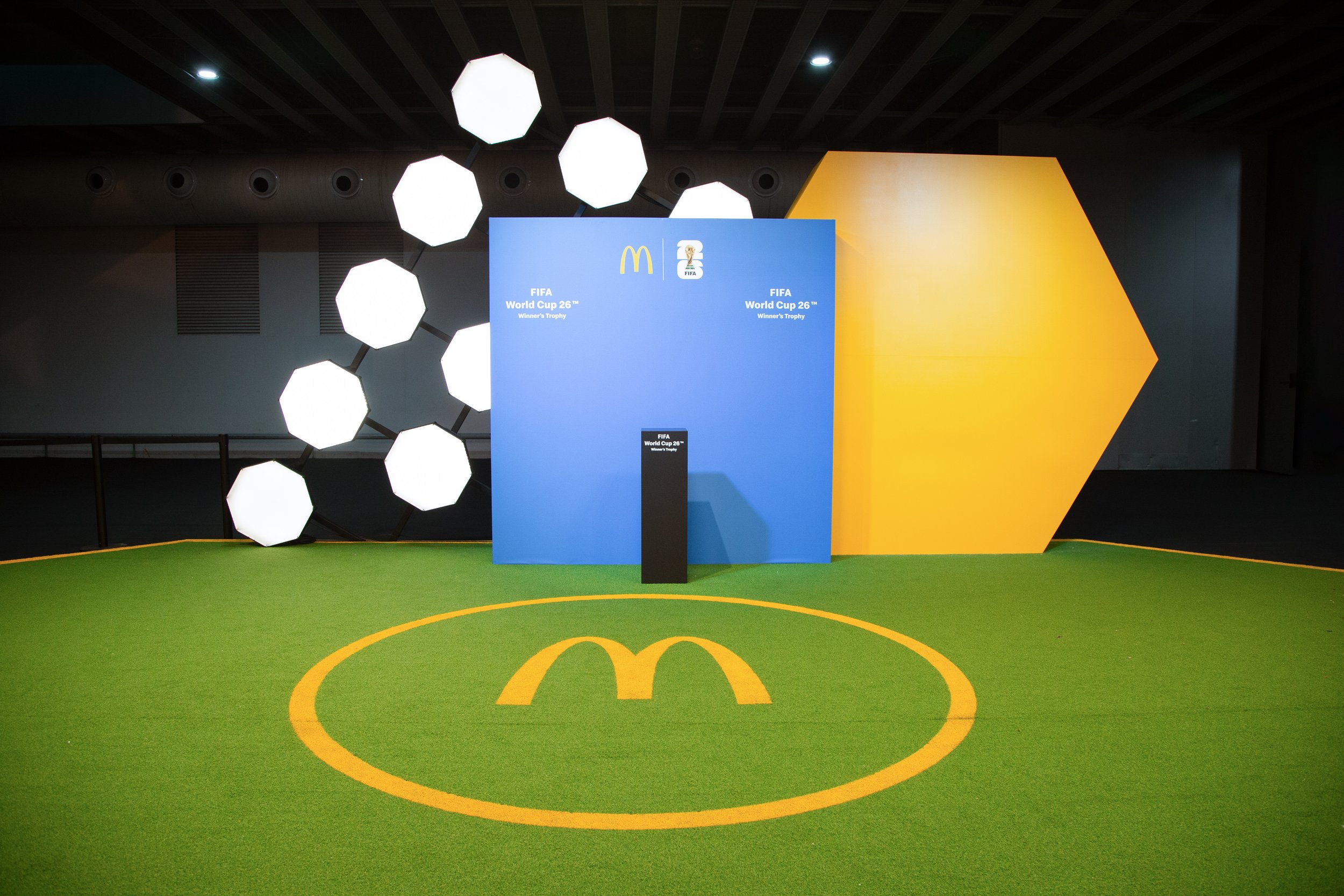 LAIA_RAFOLS_X_MCDONALDS_WW24_12 (1).jpg