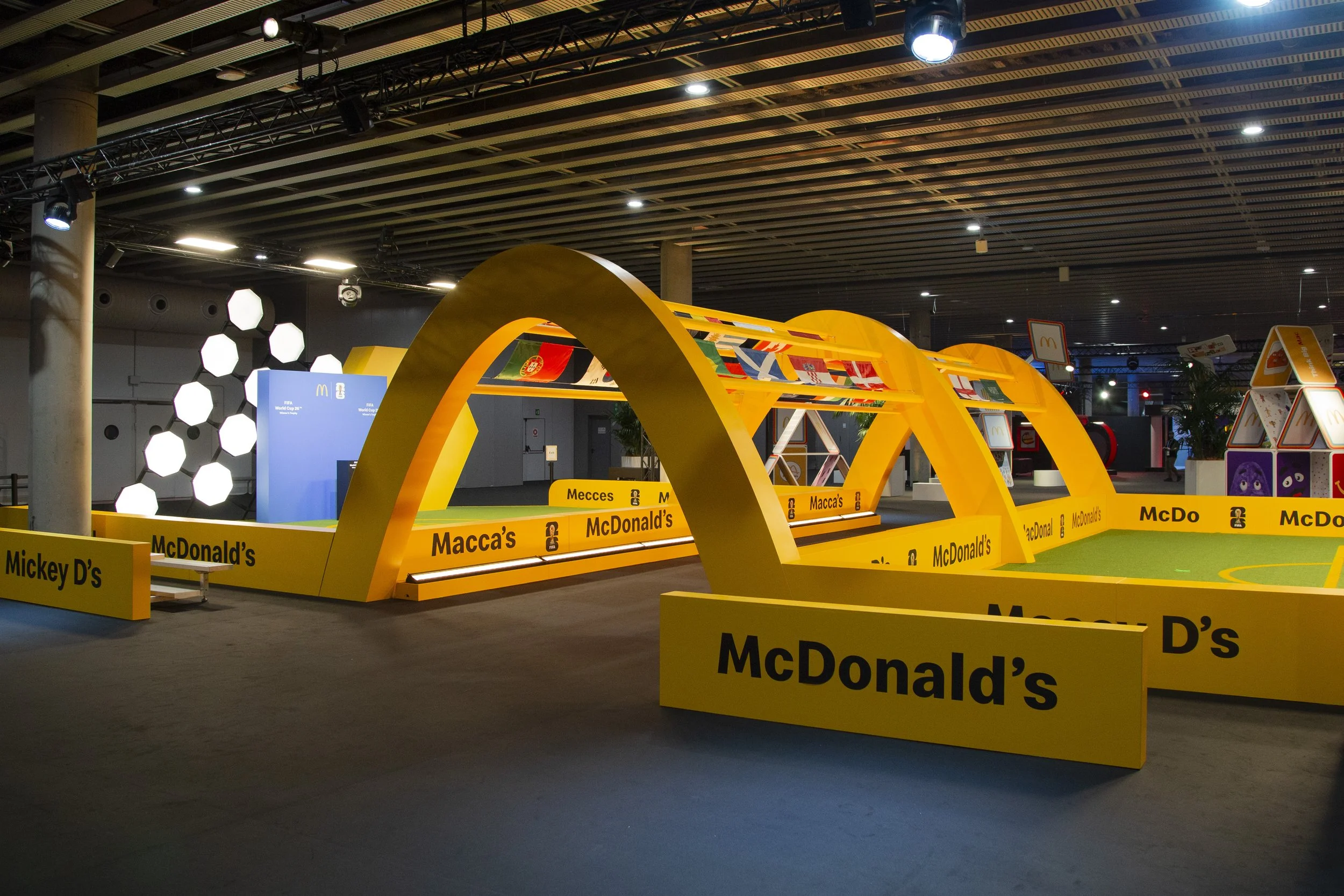 LAIA_RAFOLS_X_MCDONALDS_WW24_8.jpg