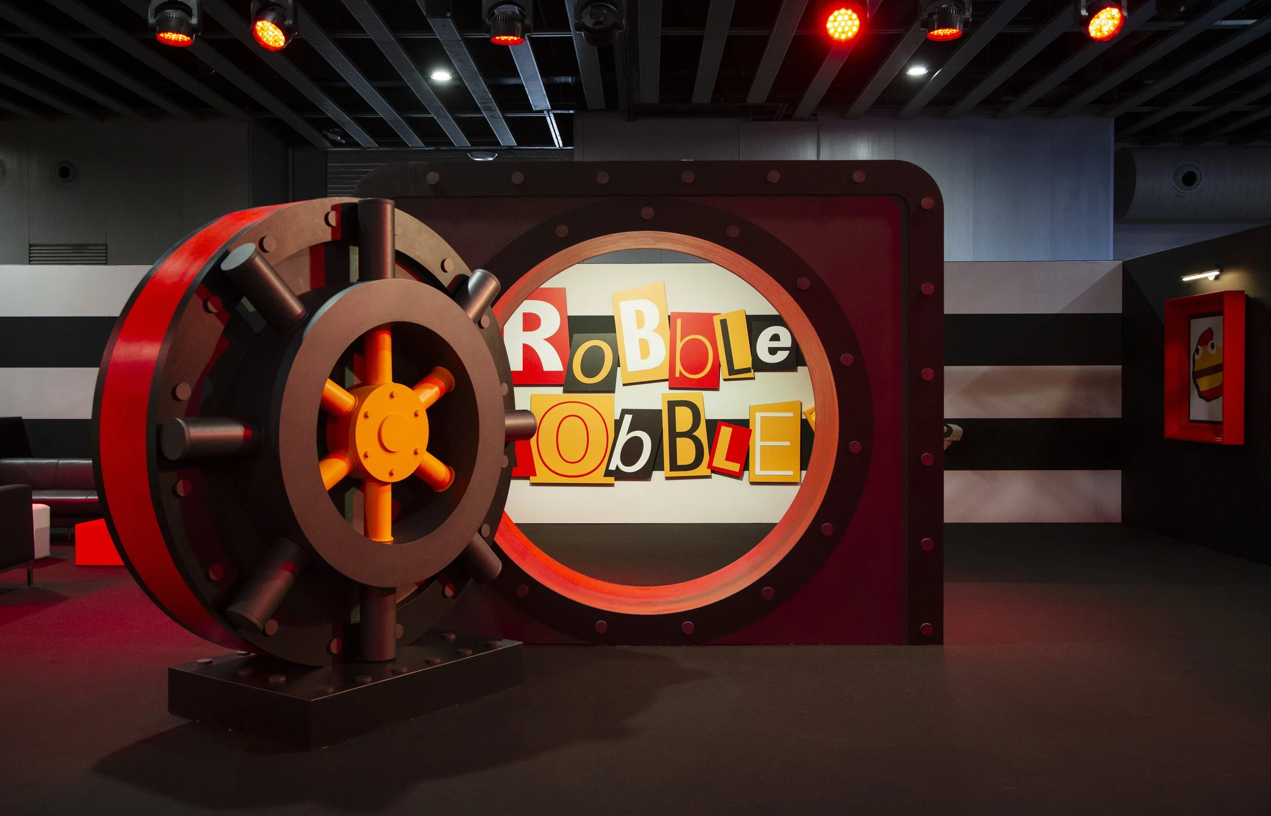 LAIA_RAFOLS_X_MCDONALDS_WW24_22 (1).jpg