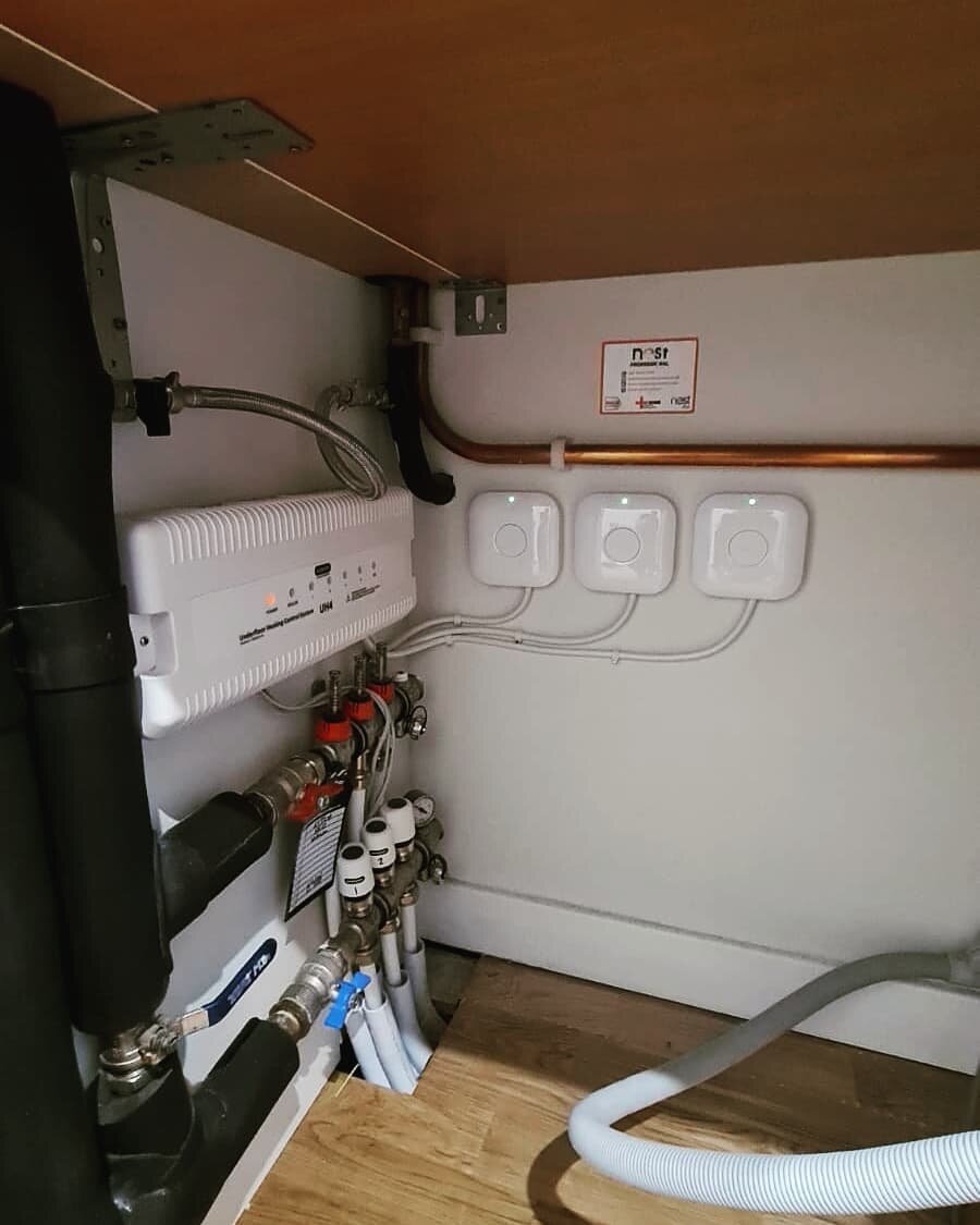 Behind the scenes on a three zoned thermostat installation from this morning. Swipe to see the before ➡️
@googlenest 
#nestpro #googlenestinstallations #nestlearningthermostat #electrician #electricalcontractors #niceicapprovedcontractor #smartthermo