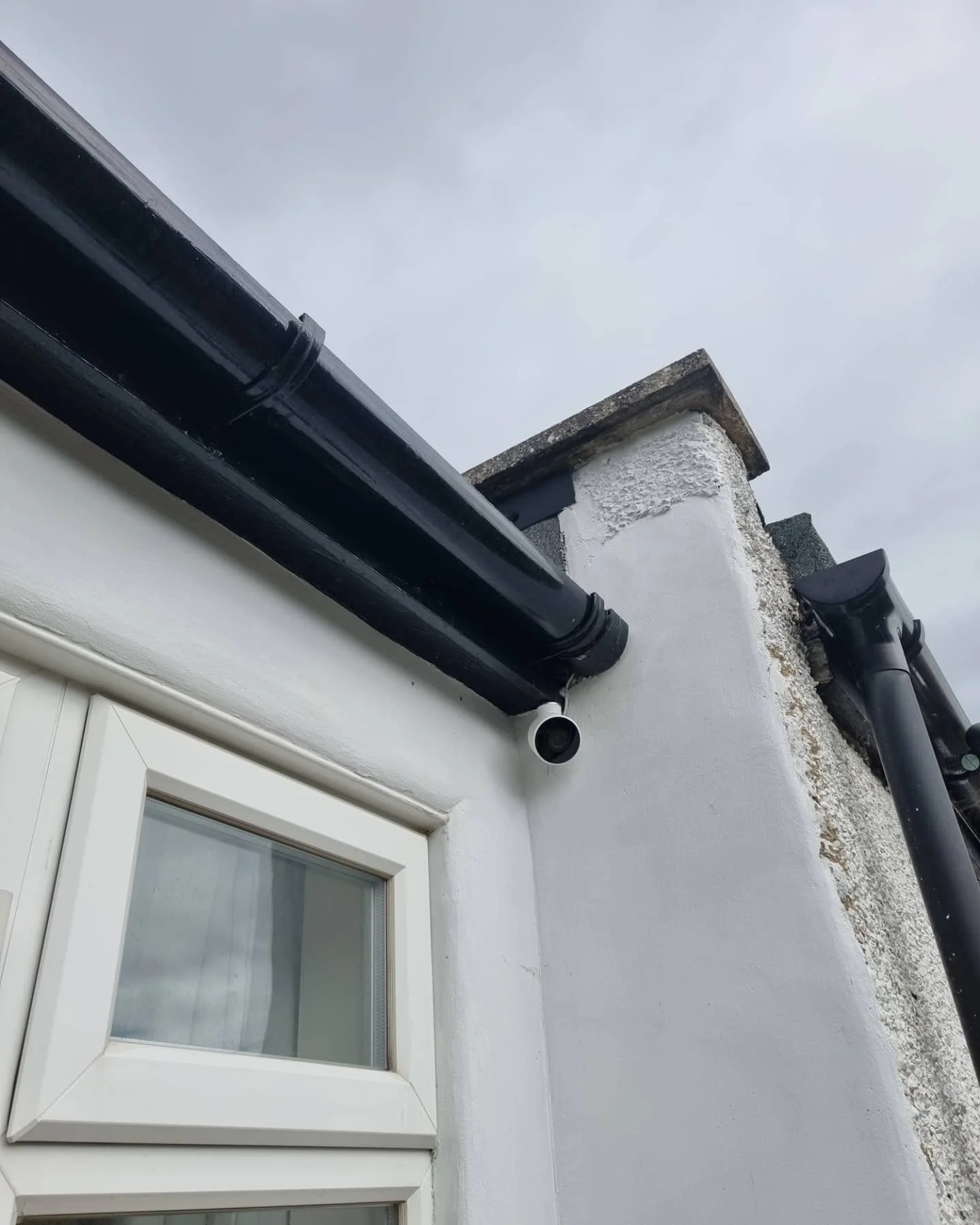 Another busy one today.

2x Nest Hello Doorbells 
1x Nest external camera
5x Nest Thermostats 

6x Happy customers 

Late one today but only 4x thermostats booked in tomorrow so happy days