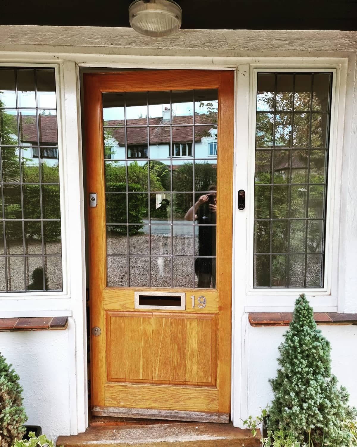 We've been slacking on the Instagram posts recently but we definitely haven't been slacking with the installs. This was a lovely job to start off the week with! Monday morning install of 6x thermostats and 1x Doorbell. We're coming back to this custo