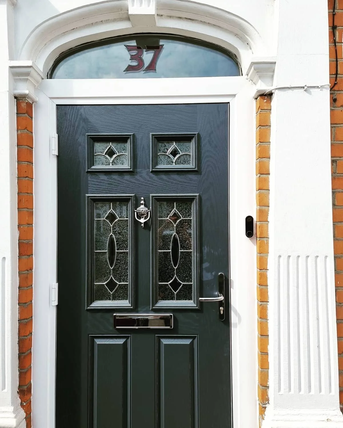 A few before and afters of recent doorbell installations! 
We're ready for another busy week this week! 

#googlenesthello #googlenestpro #smarthomes #homesecurity #videodoorbell #electrician #electricalcontractor #London #niceicapprovedcontractor