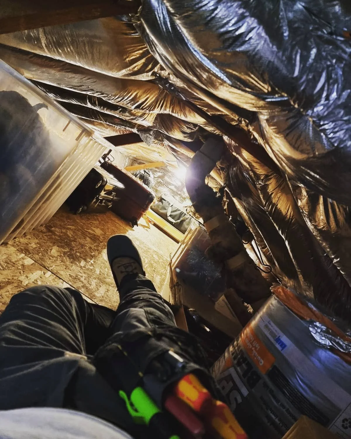 The positions you find yourself in trying to get the perfect placement for an installation 😂 nice install from this week with lots of Nest products. We love jobs like these. 
@googlenest 
#googlenestinstallation #nestpro #googlenestpro #googlenesthe