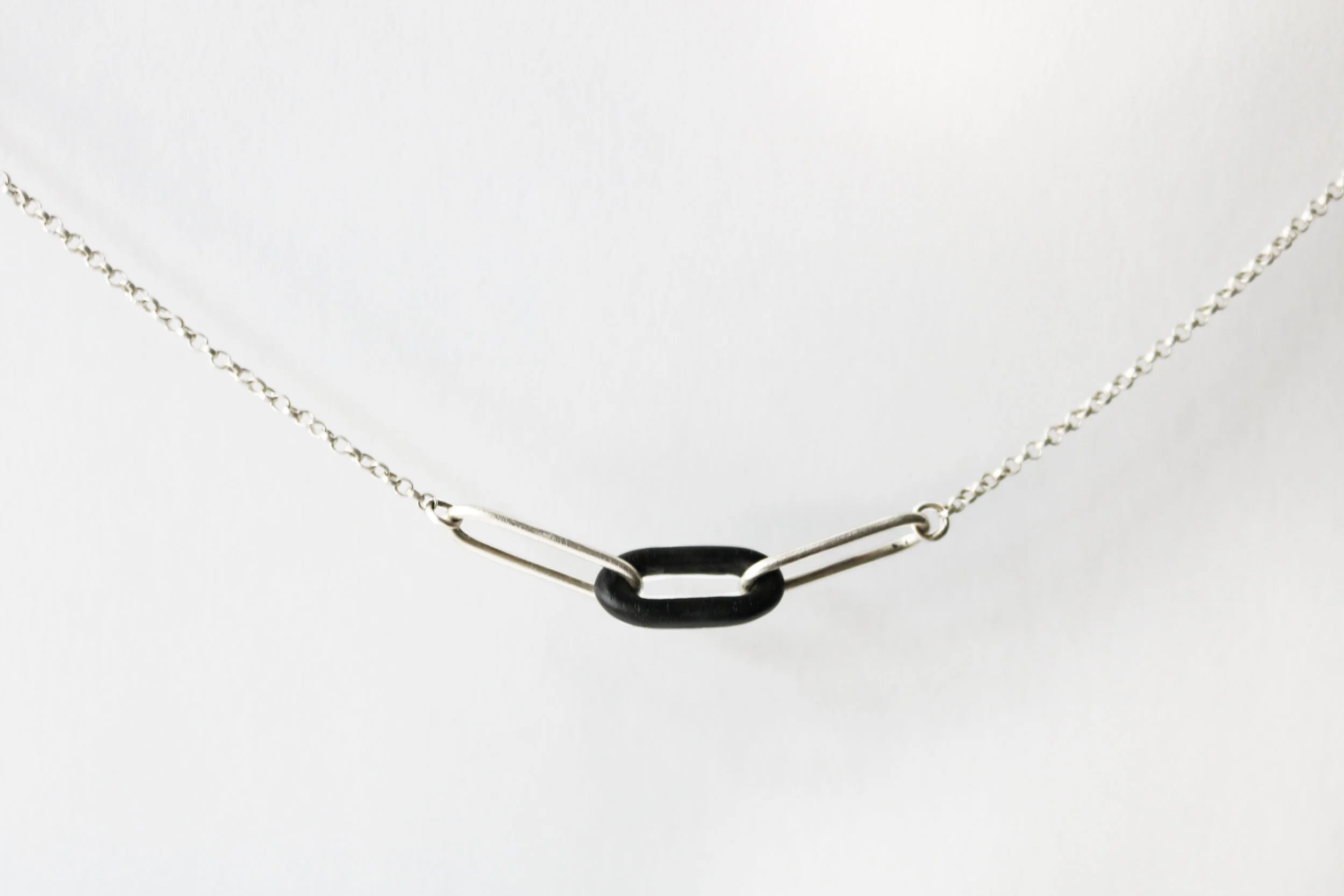 link necklace four (1 of 1).jpg