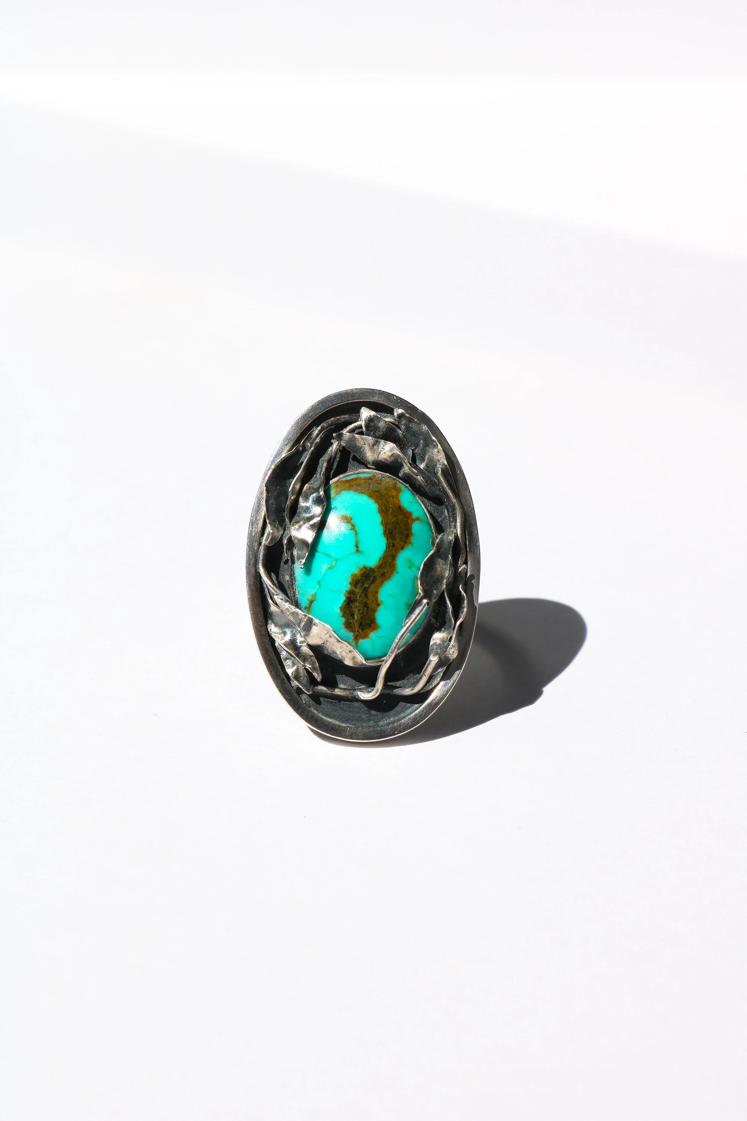 leafy ring 4 (1 of 1).jpg
