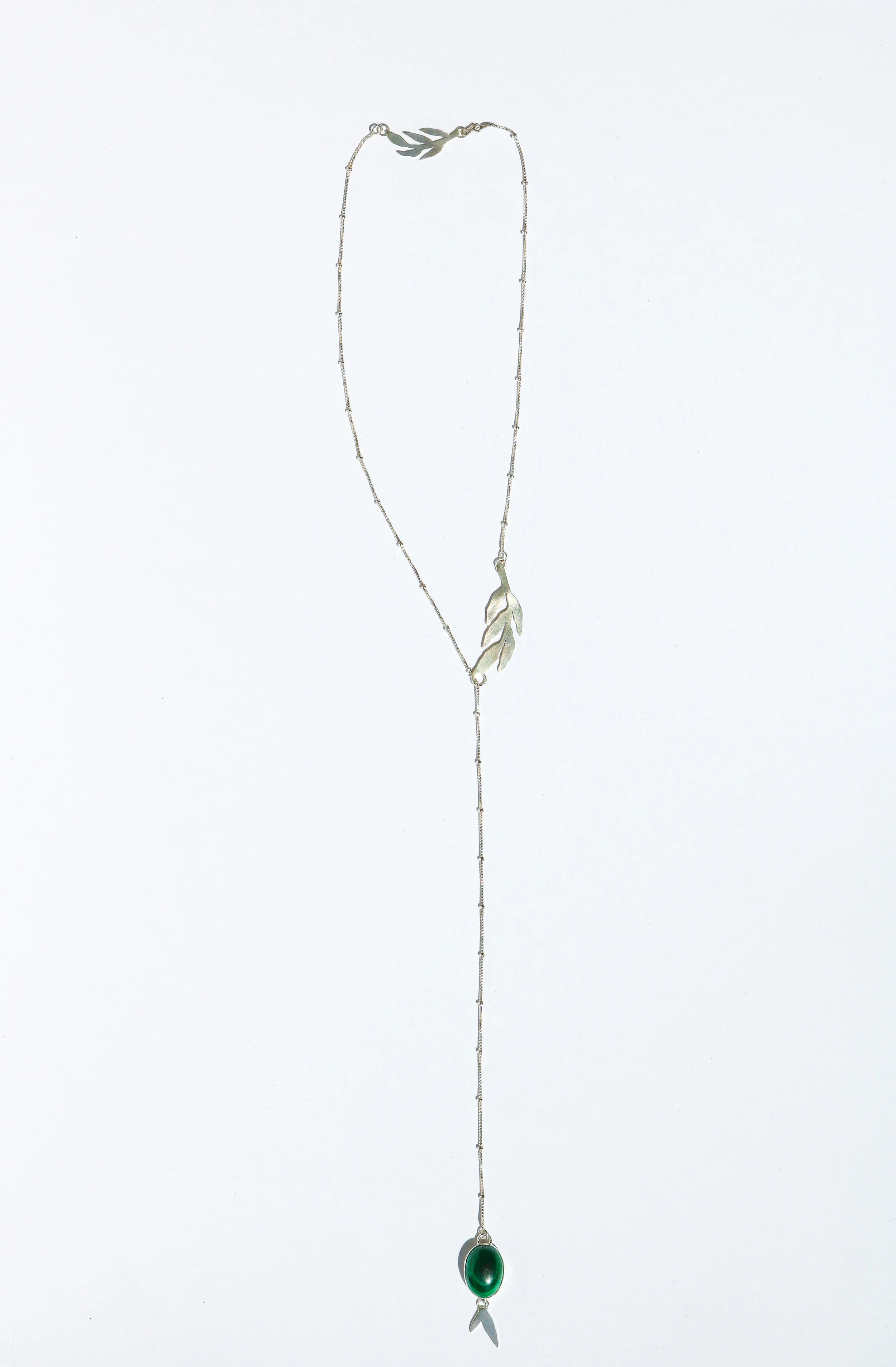 wedding set leafy lariet neclace (1 of 1).jpg