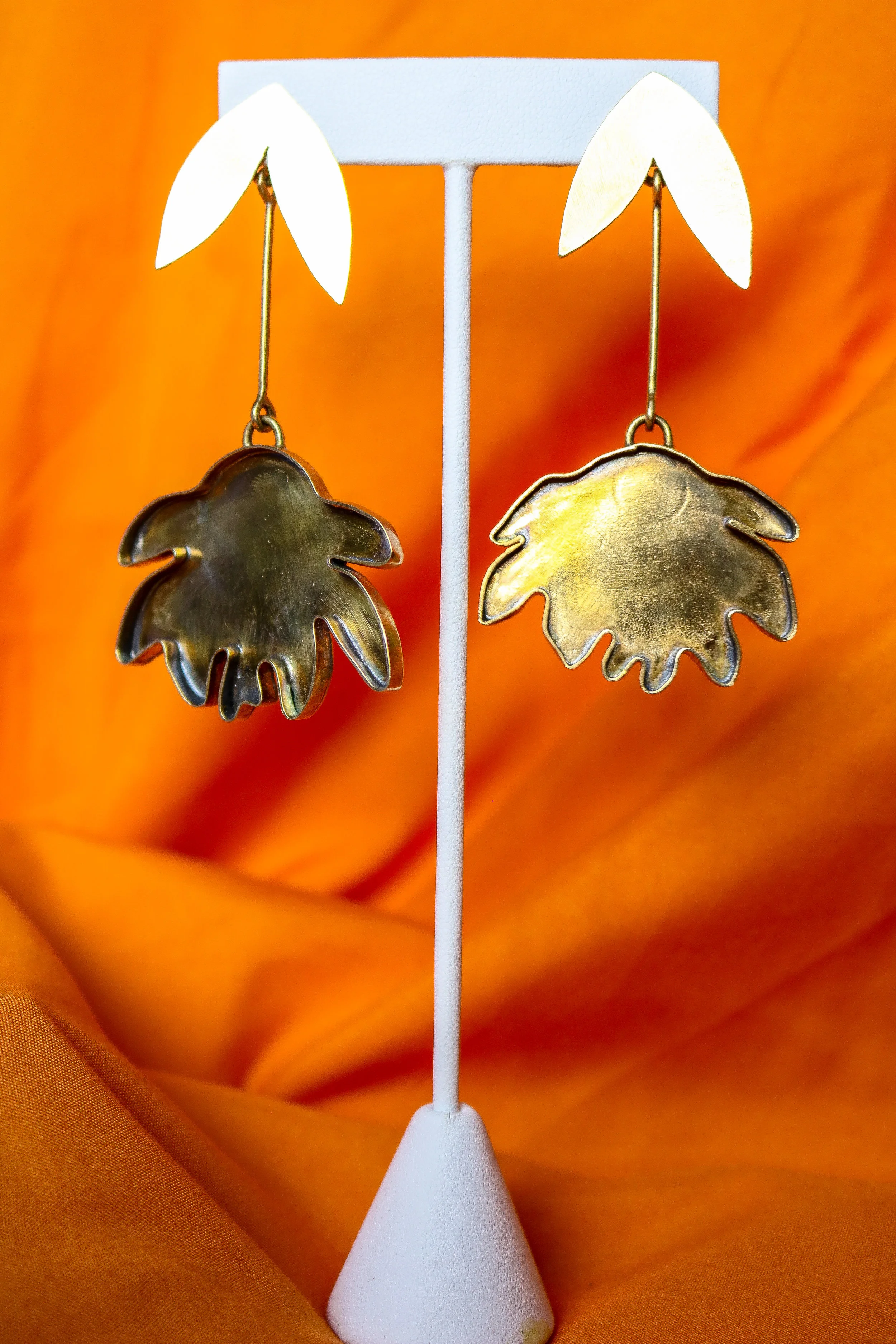 brass 60s flower earrings2 (1 of 1).jpg