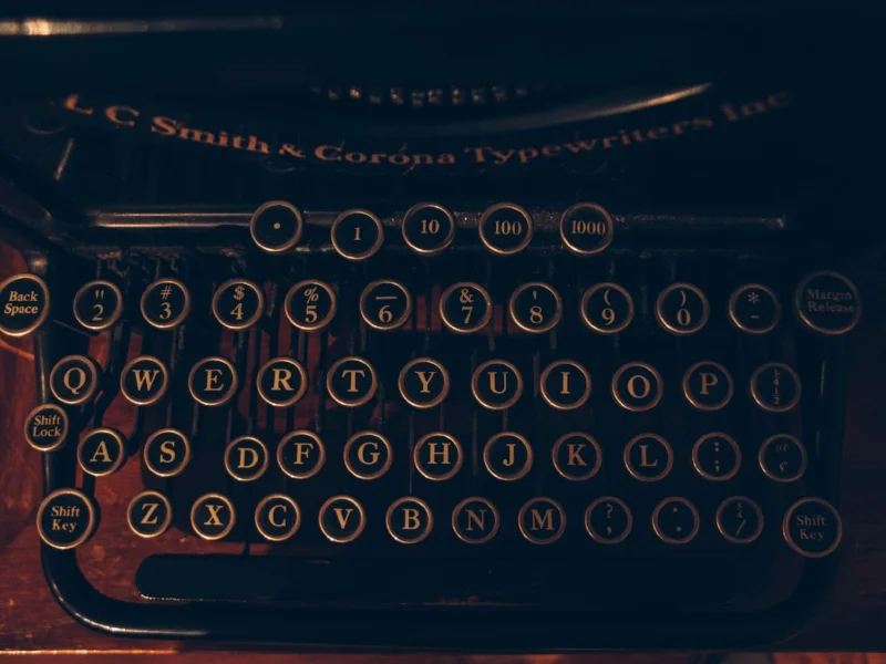 typewriter.jpg
