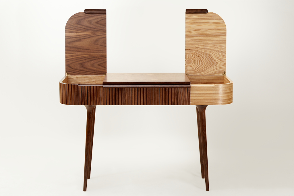dressing_table_front1.png
