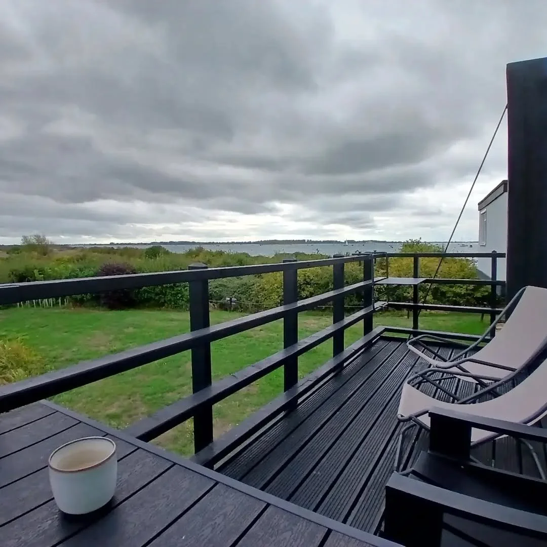 Peace, beauty and instant relaxation @deckhouseemsworth