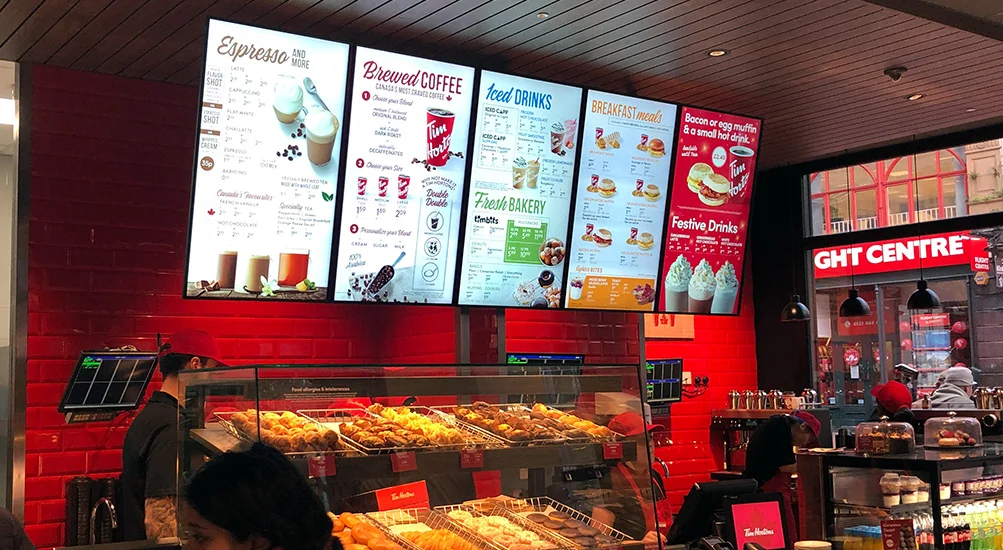 avitor-ireland-digital-signage-best-ways-to-use-restaurants.jpg