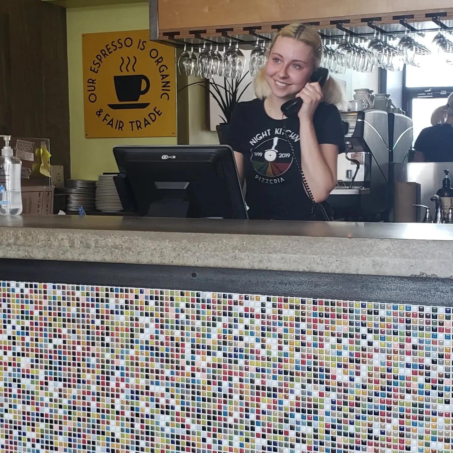 We are here to answer your phone call 705 741 0300 as our online system that we use  is down across the country! Vive la technologie! #pizzeria