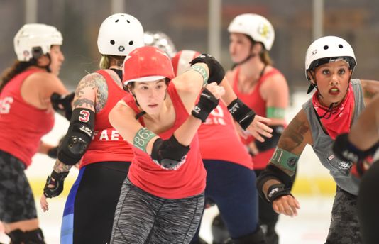 Ivy Lethal breaks from the pack. Photo: Viorel Florescu /Northjersey.com