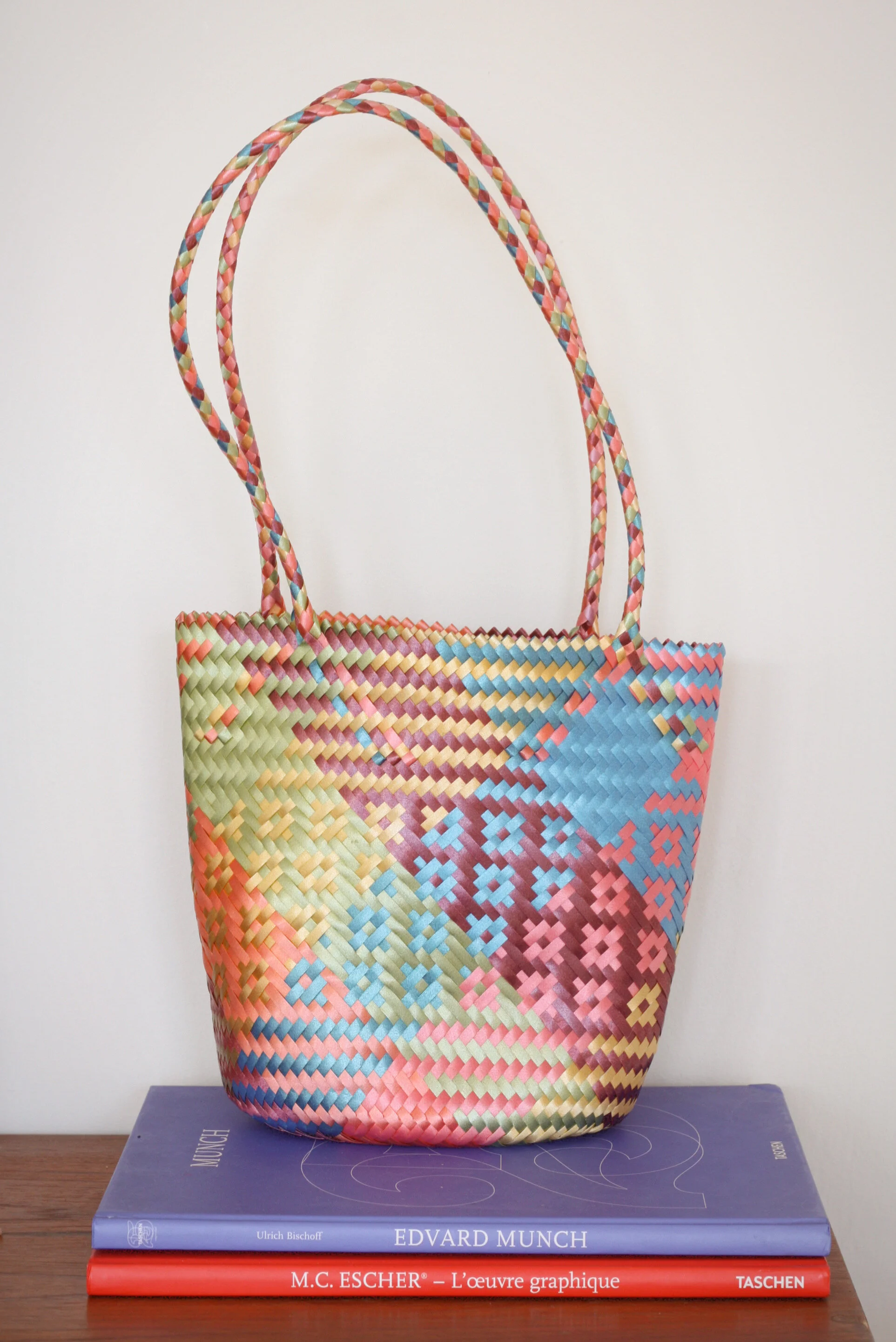 2D6F59D7-197C-460F-8894-F20A1950082F