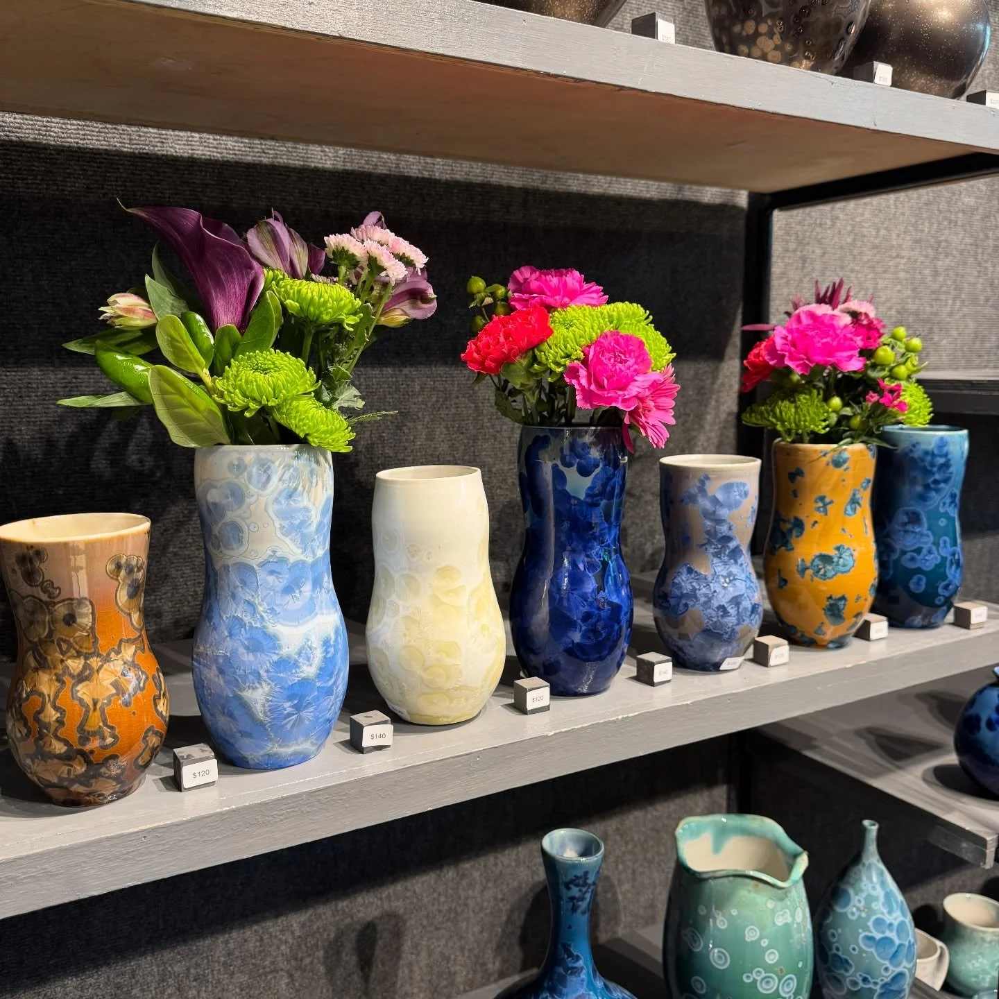 I rarely do flowers in my booth, but I couldn&rsquo;t resist the combo of lime green and pink. I&rsquo;m here @visartsrva Craft + Design this weekend. Come find me in booth 214. If you ask nicely, I&rsquo;ll show off some luster pieces I&rsquo;ve got