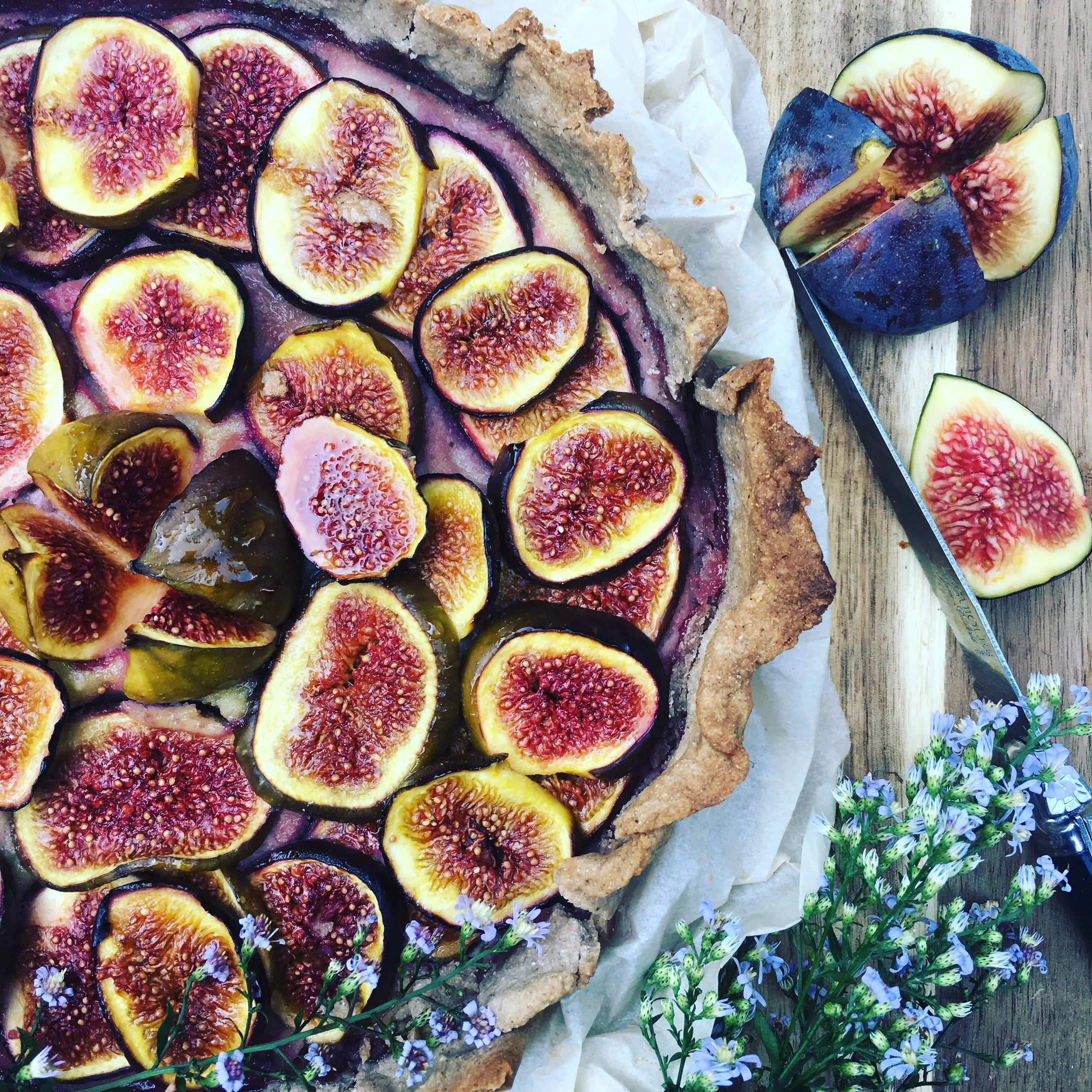 Tarte aux figues, amandes et miel