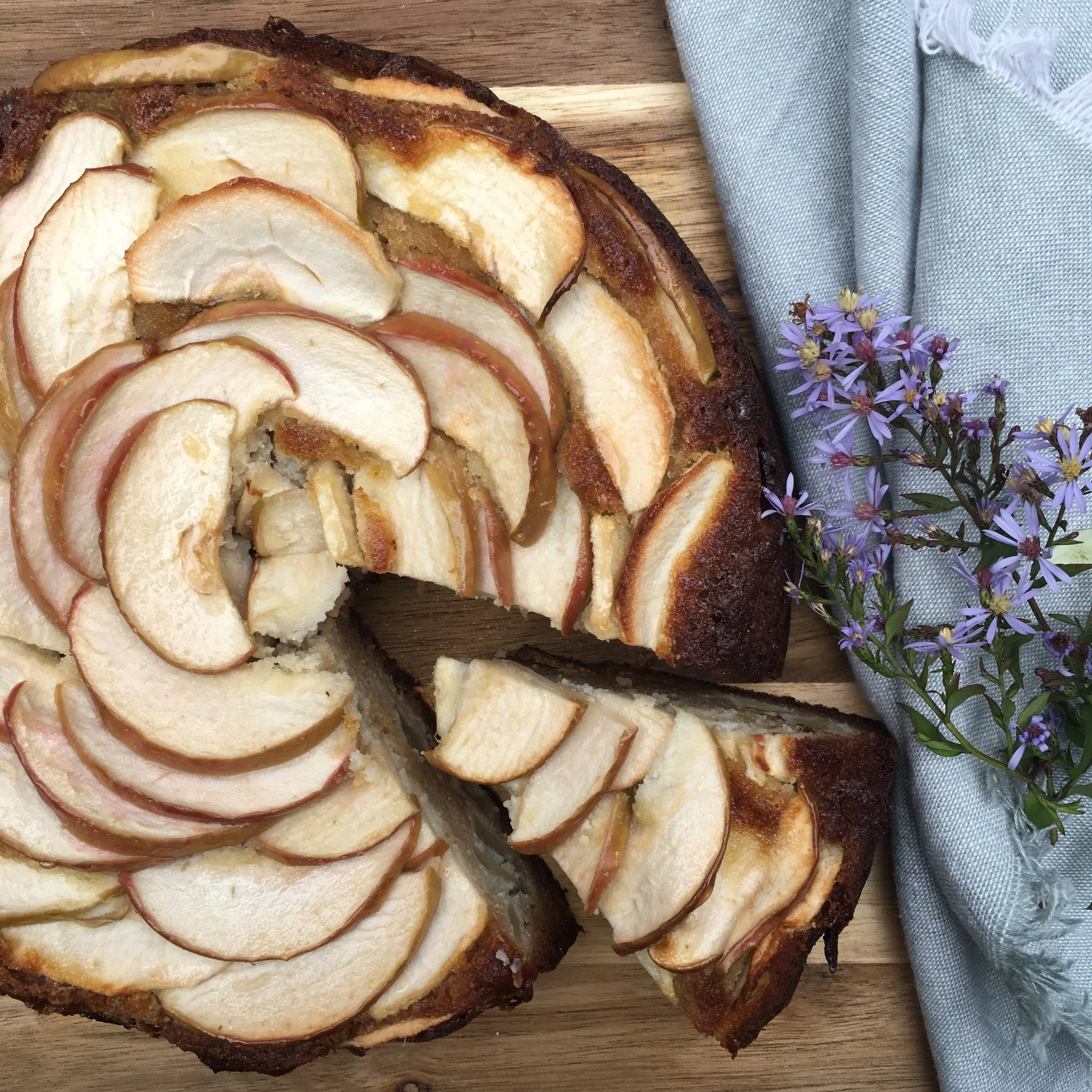 Gâteau rustique aux pommes