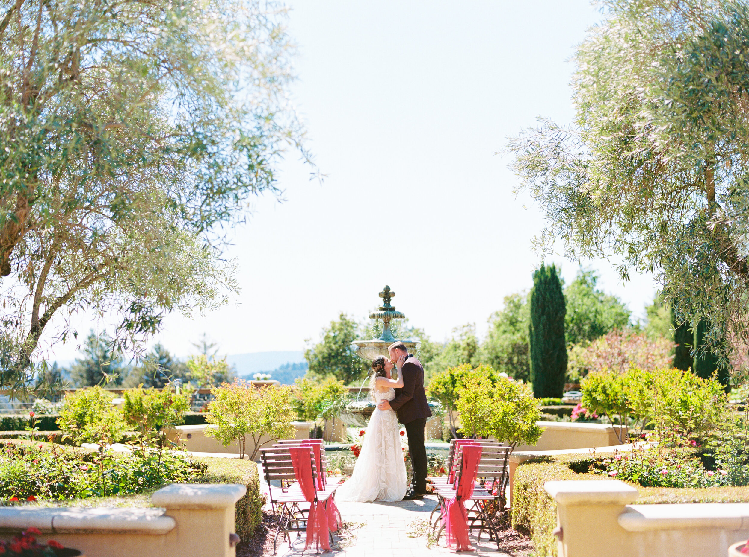 Regale Winery and Vineyards Wedding - Sarahi Hadden Photography-402.jpg