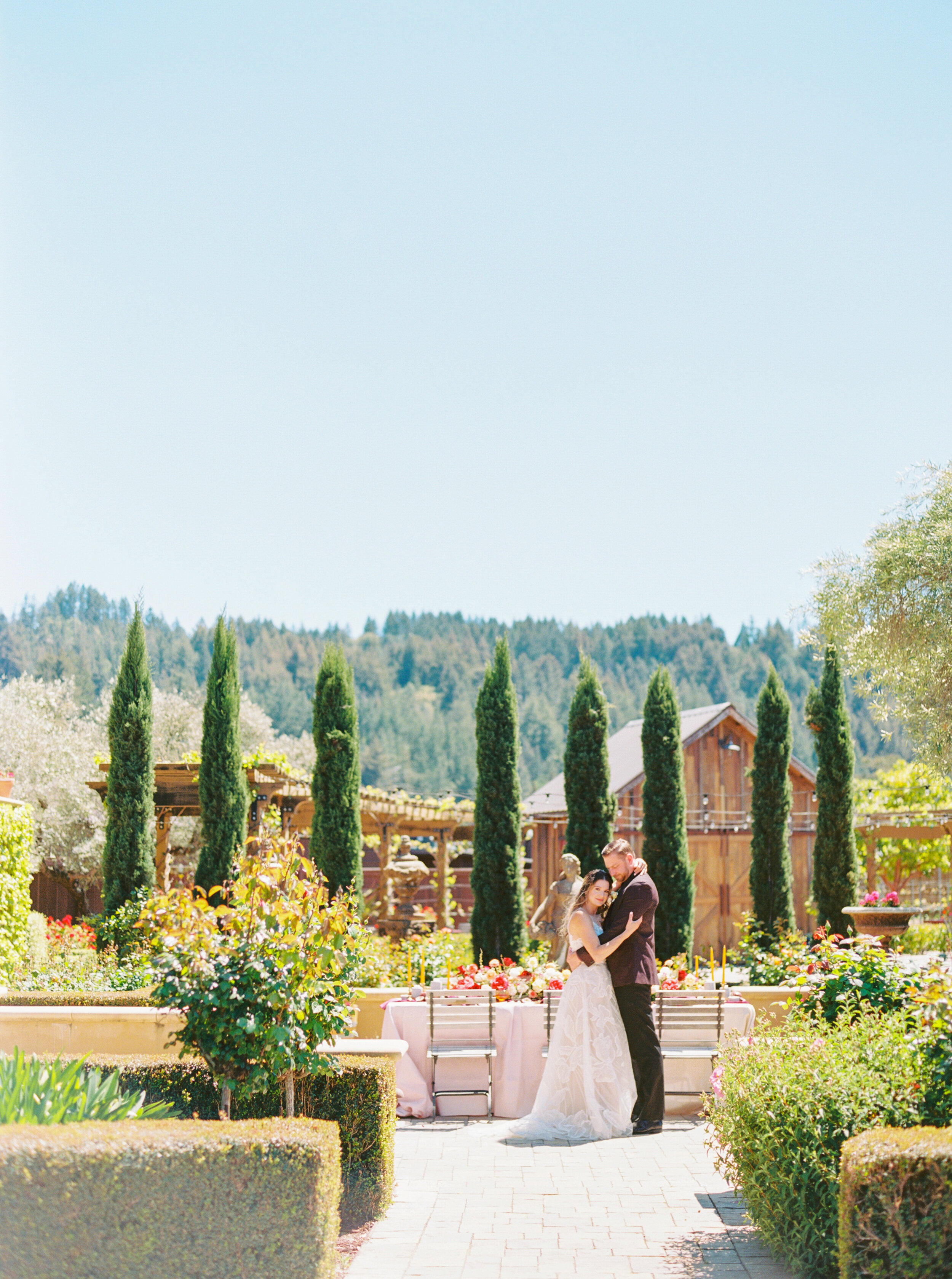 Regale Winery and Vineyards Wedding - Sarahi Hadden Photography-435.jpg