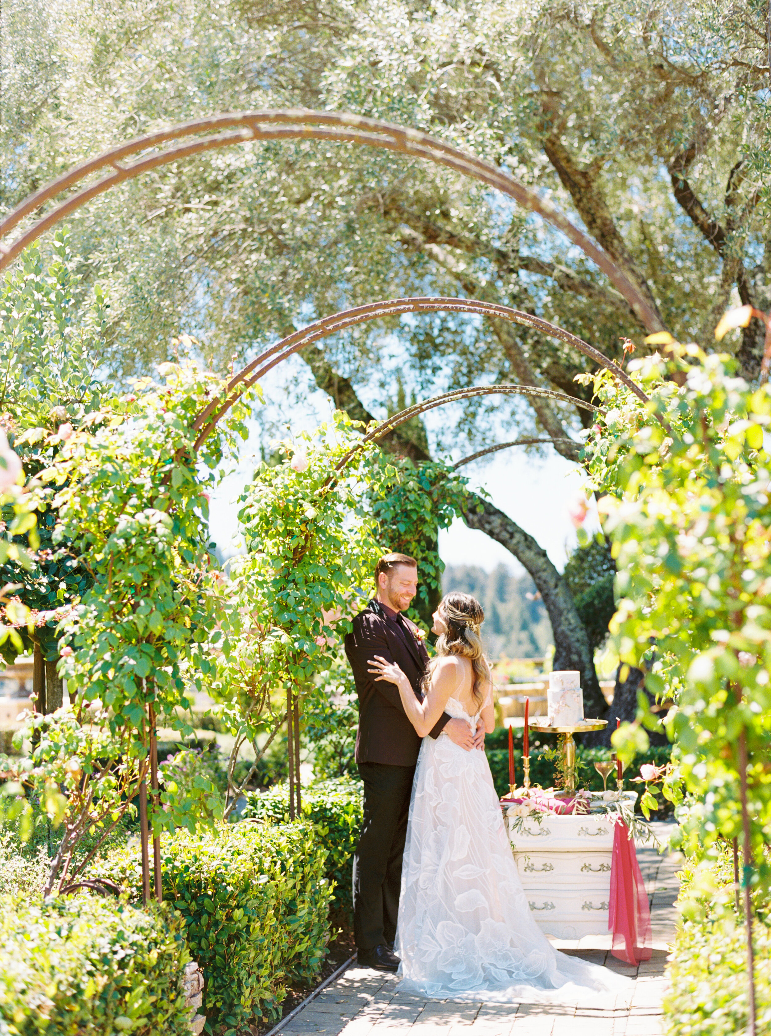 Regale Winery and Vineyards Wedding - Sarahi Hadden Photography-444.jpg