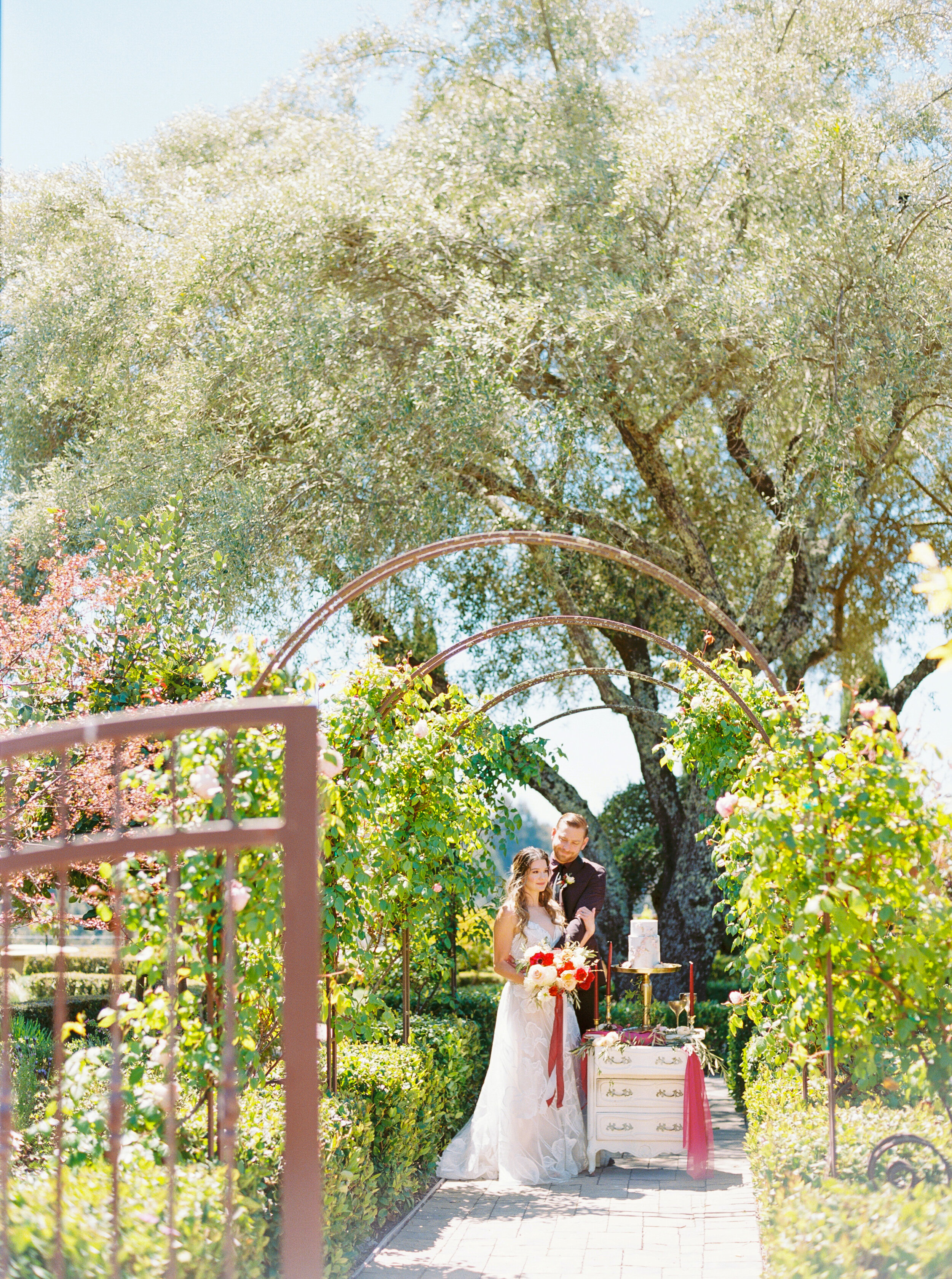 Regale Winery and Vineyards Wedding - Sarahi Hadden Photography-455.jpg