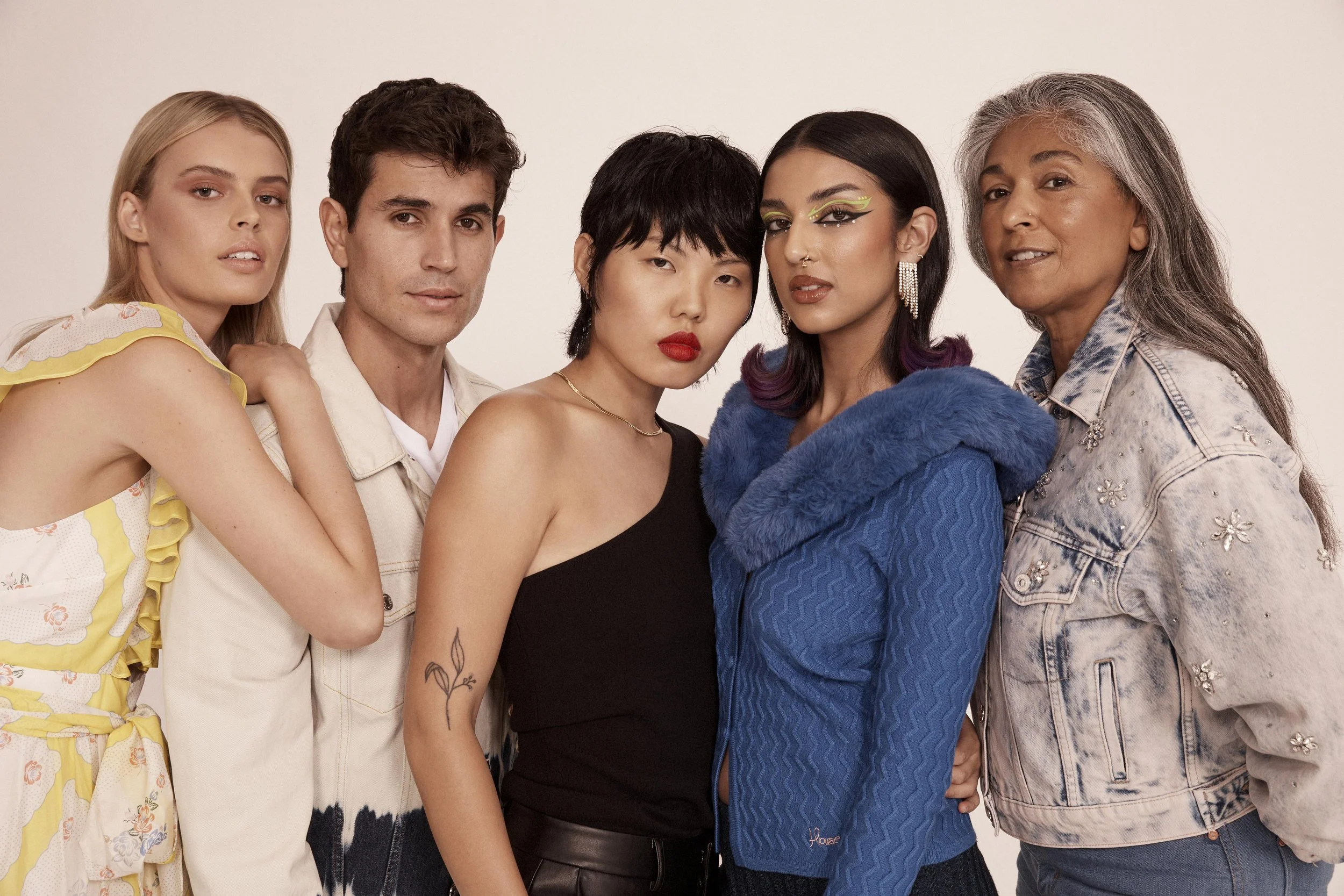 220308_ICONIC_D2_Beauty28671_A copy 2.jpg