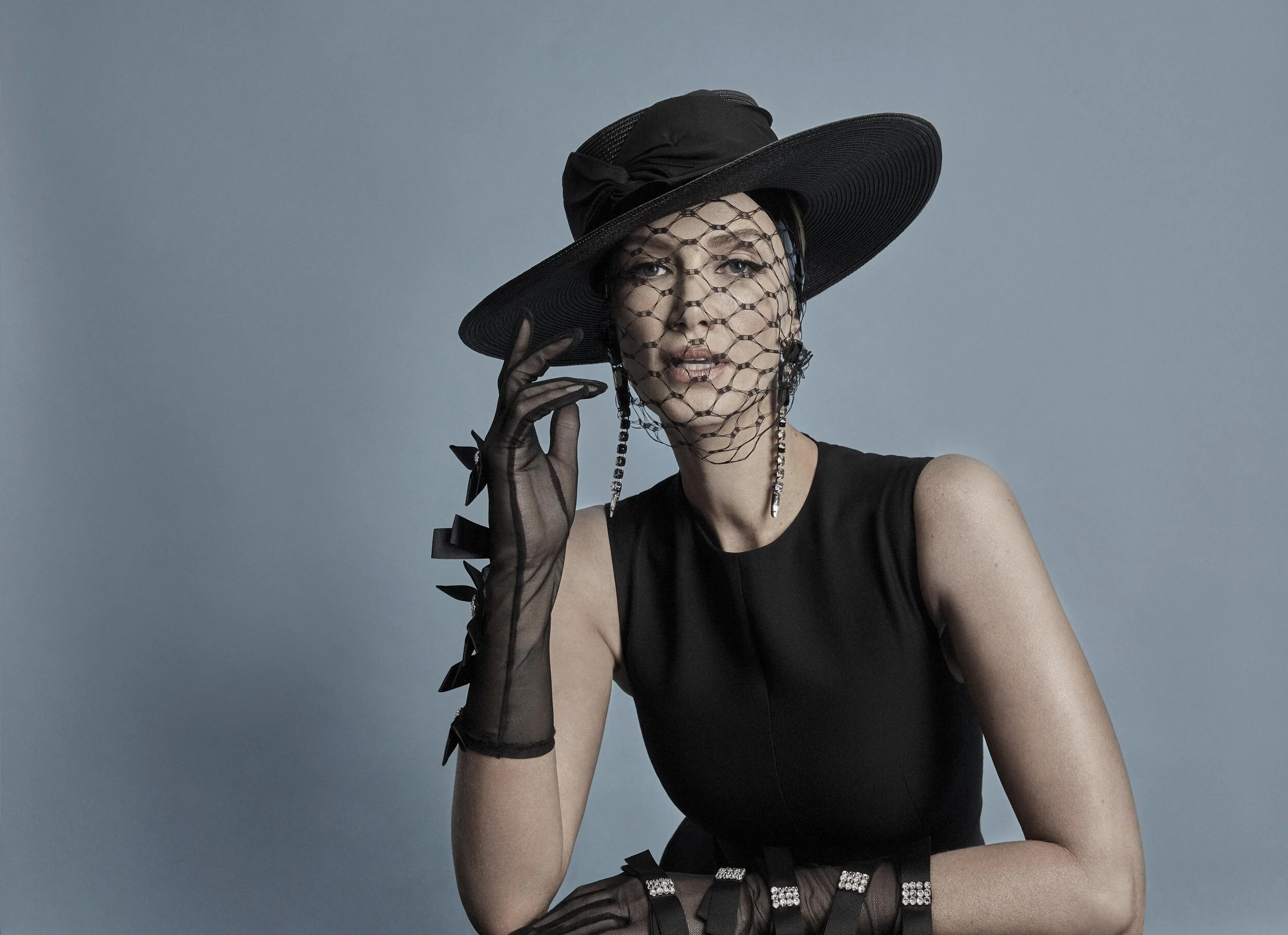 DeltaGoodrem_LOOK2_0005.jpg