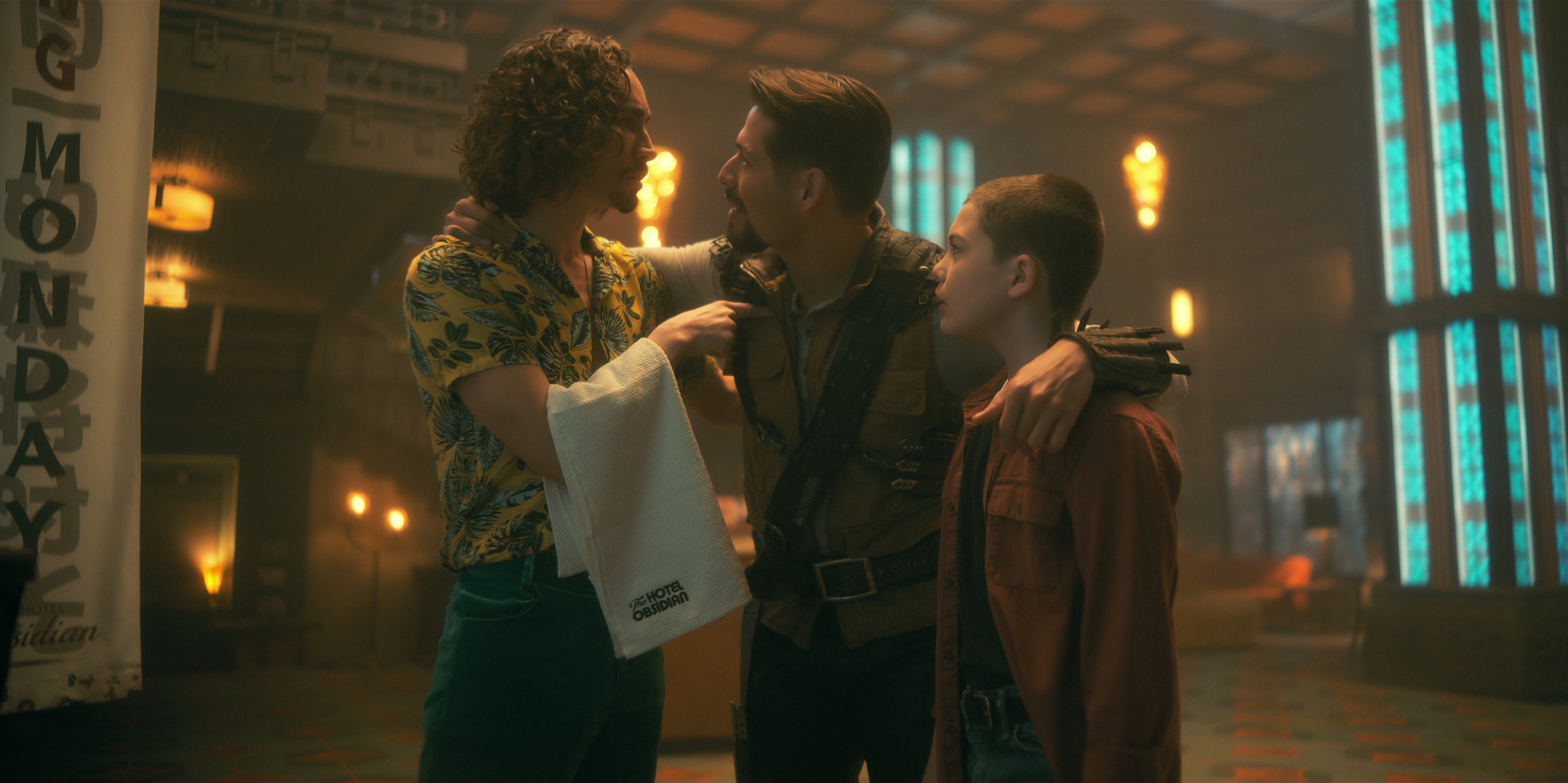 TheUmbrellaAcademy_Season3_Episode4_00_16_27_21R (1).jpg