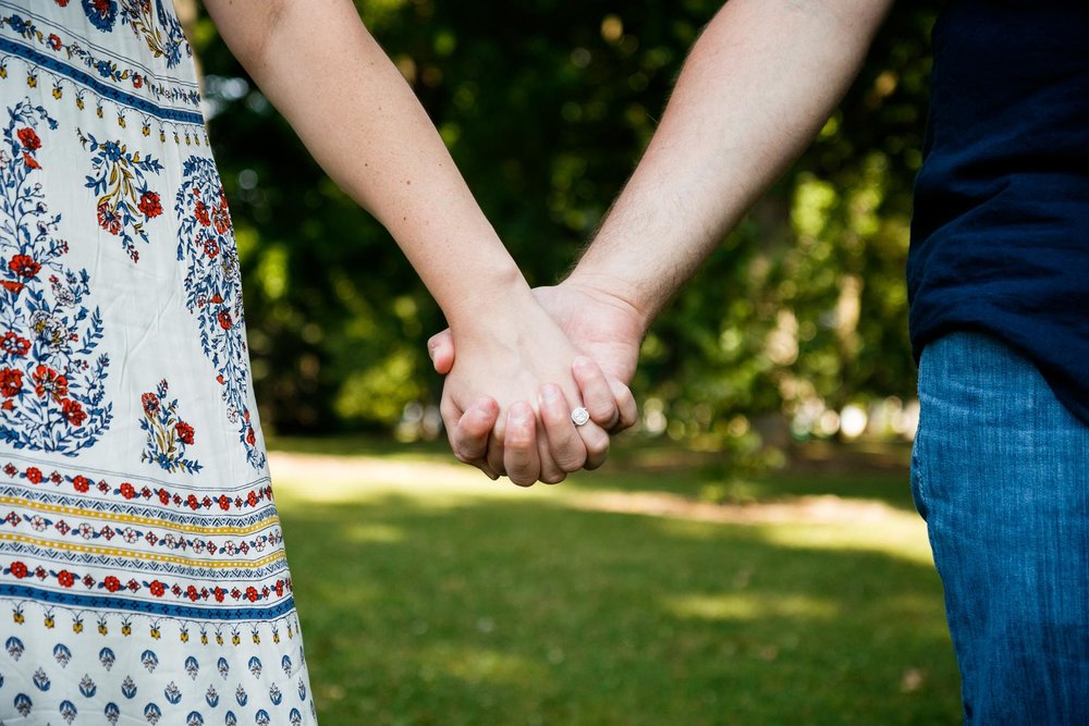 engagement-photos-riverside-park-neenah-adam-shea-photography-green-bay-appleton-neenah-photographer-01.jpg