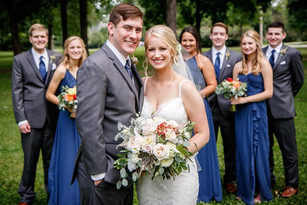 neenah-riverside-park-bride-groom-adam-shea-photography-green-bay-appleton-neenah-photographer-5.jpg