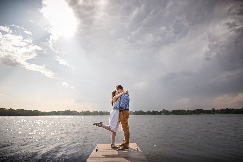 engagement-photos-voyageur-park-de-pere-wisconsin-wi-adam-shea-photography-adam-shea-photography-green-bay-appleton-neenah-photographer-08.jpg