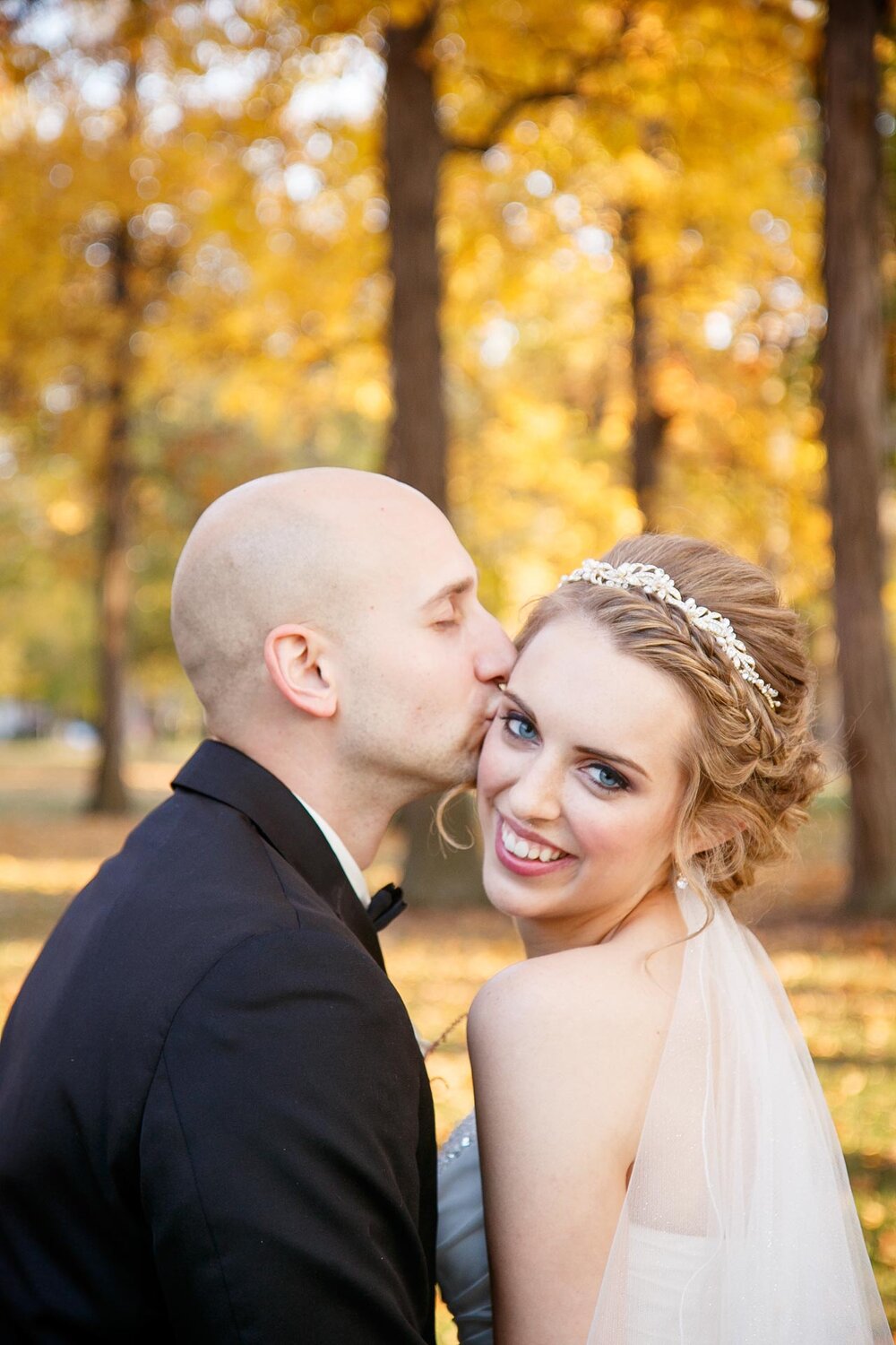 fall-lighting-adam-shea-photography-wedding-engagement-blog-adam-shea-photography-green-bay-appleton-neenah-photographer-12.jpg